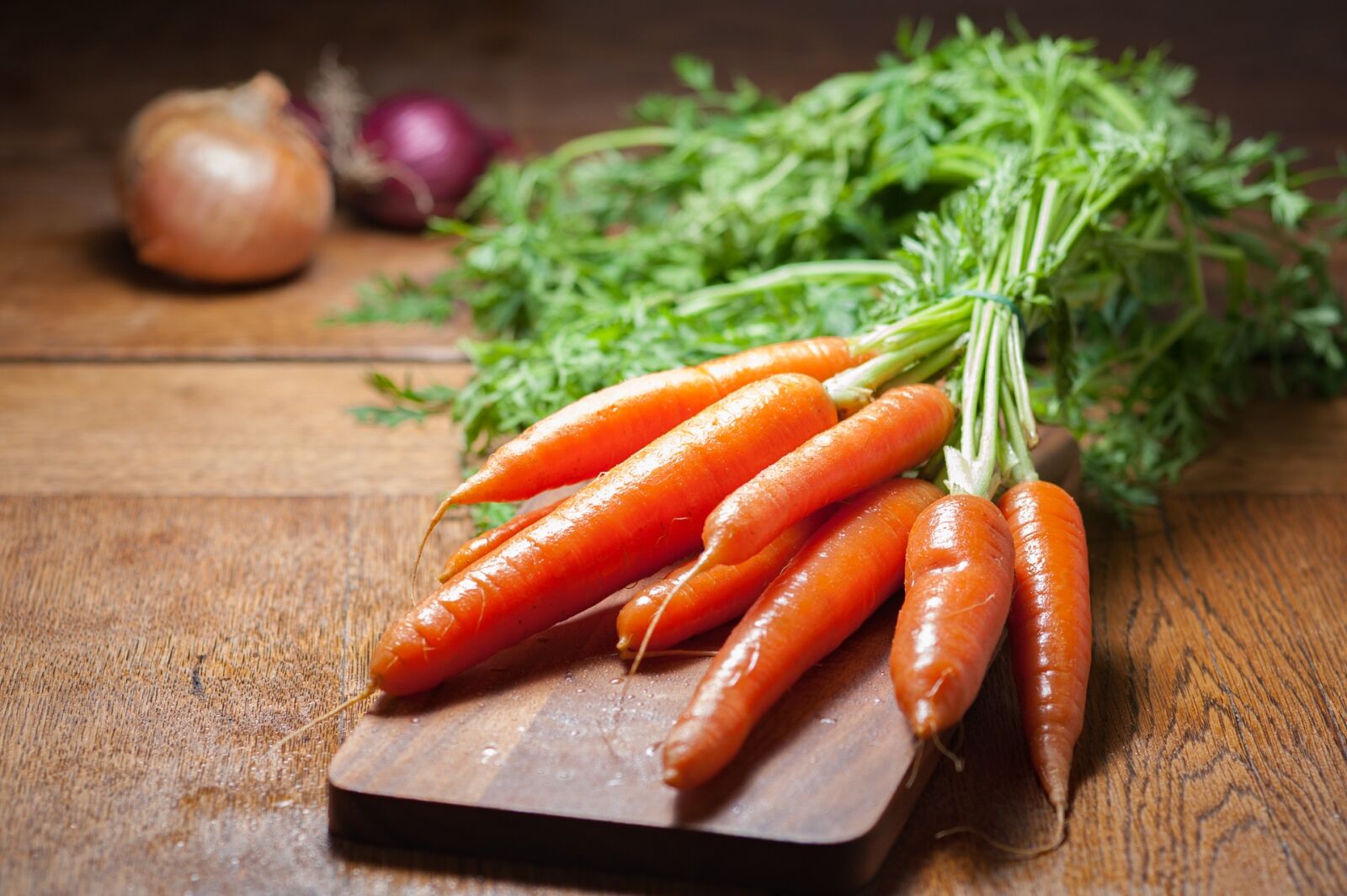 Nikon D700 sample photo. Onion, carrots, fresh photography