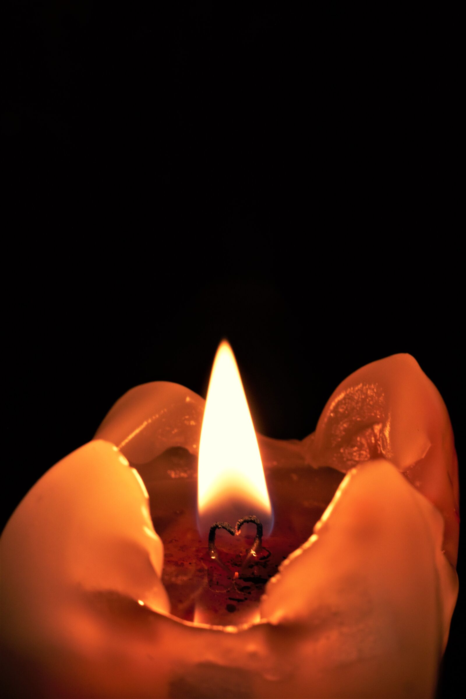 Canon EOS 550D (EOS Rebel T2i / EOS Kiss X4) sample photo. Candle, light, love photography
