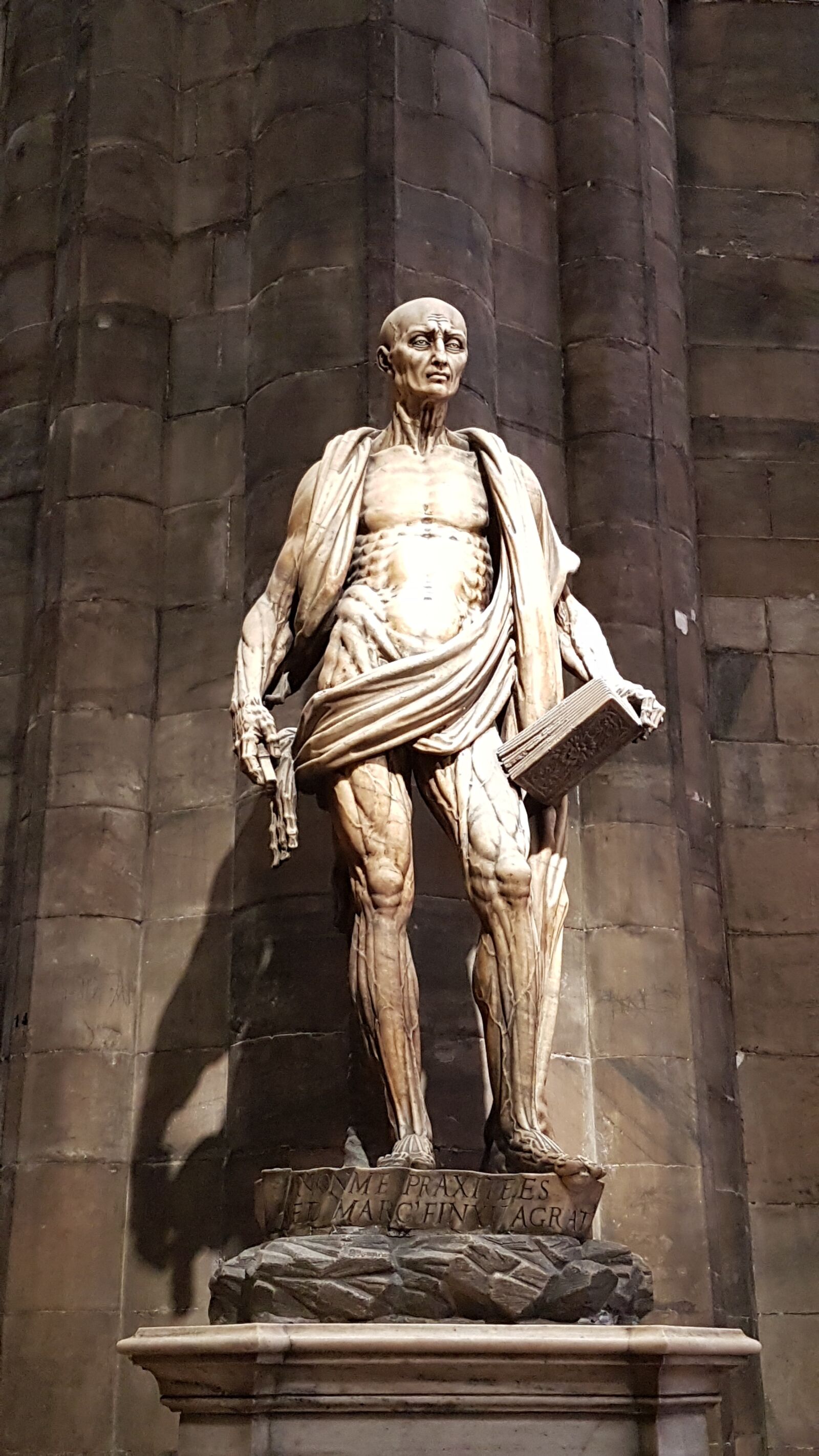 Samsung Galaxy S7 Edge sample photo. Statue, art, duomo photography