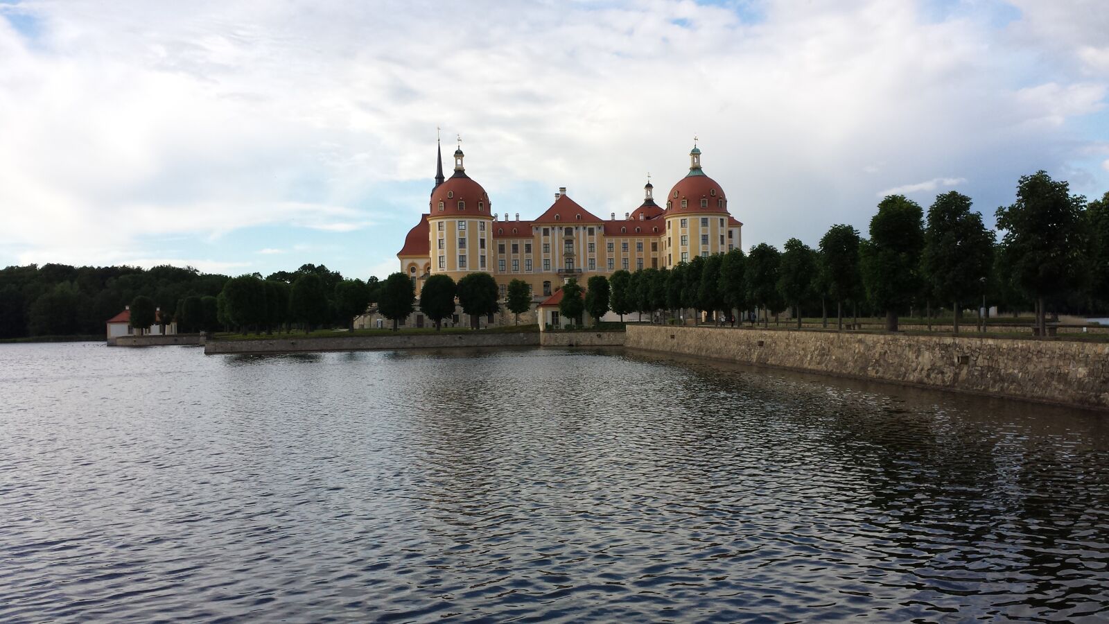 Samsung Galaxy S4 sample photo. Moritz castle, saxony, cinderella photography