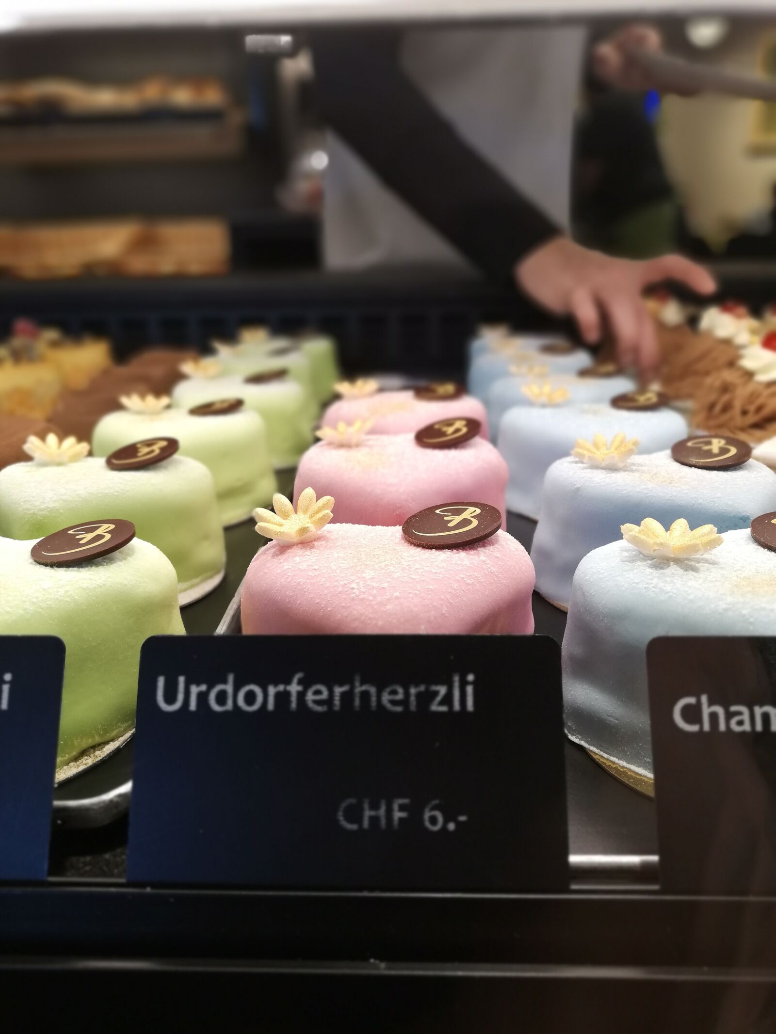 HUAWEI P20 lite sample photo. Tart, cakes, pastries photography