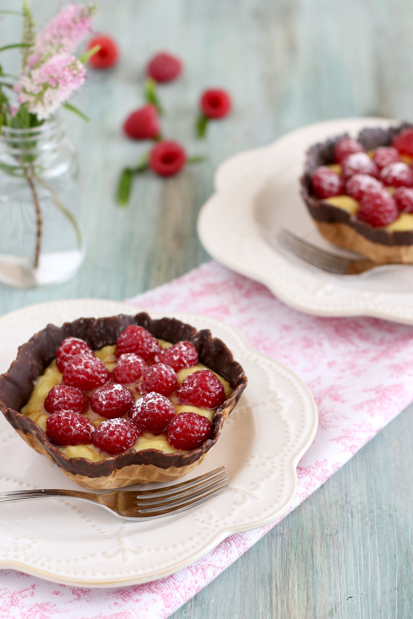 Canon EOS 70D + Canon EF 50mm F1.4 USM sample photo. Raspberries, dessert, fruit photography