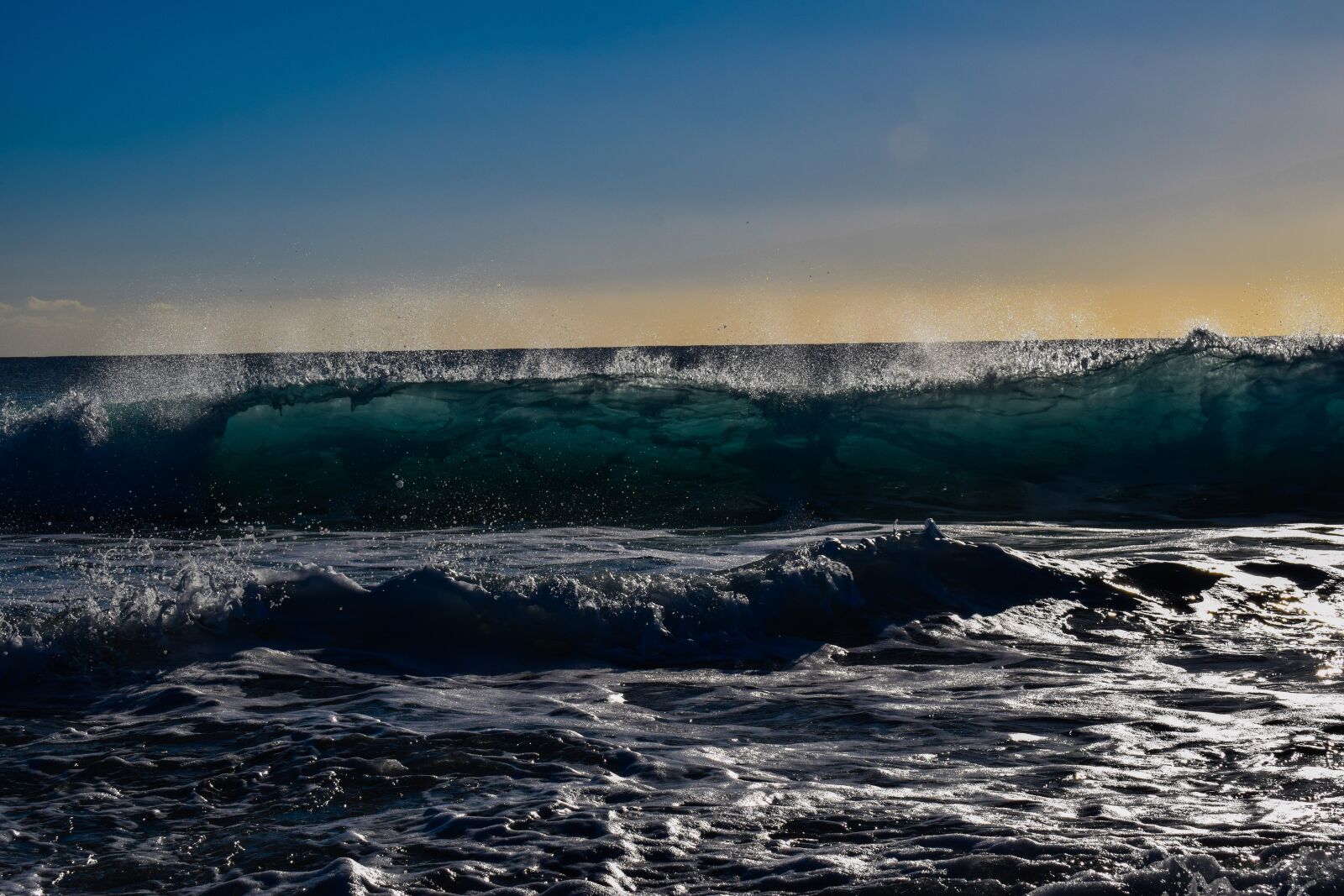 Nikon D3300 sample photo. Wave, foam, spray photography