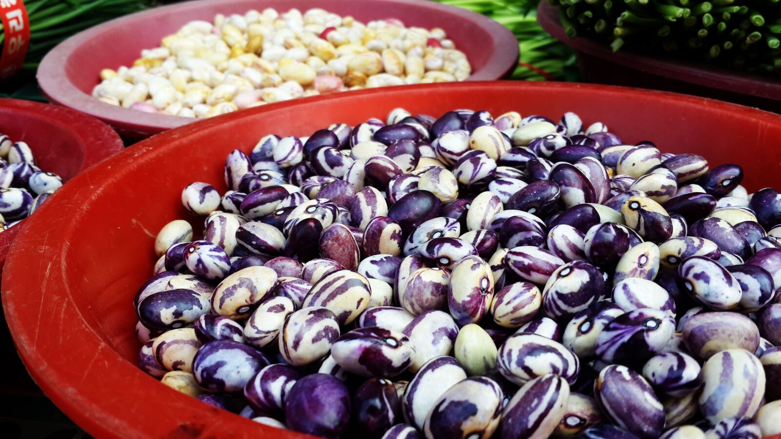 Samsung Galaxy S4 sample photo. Bean, market, red photography