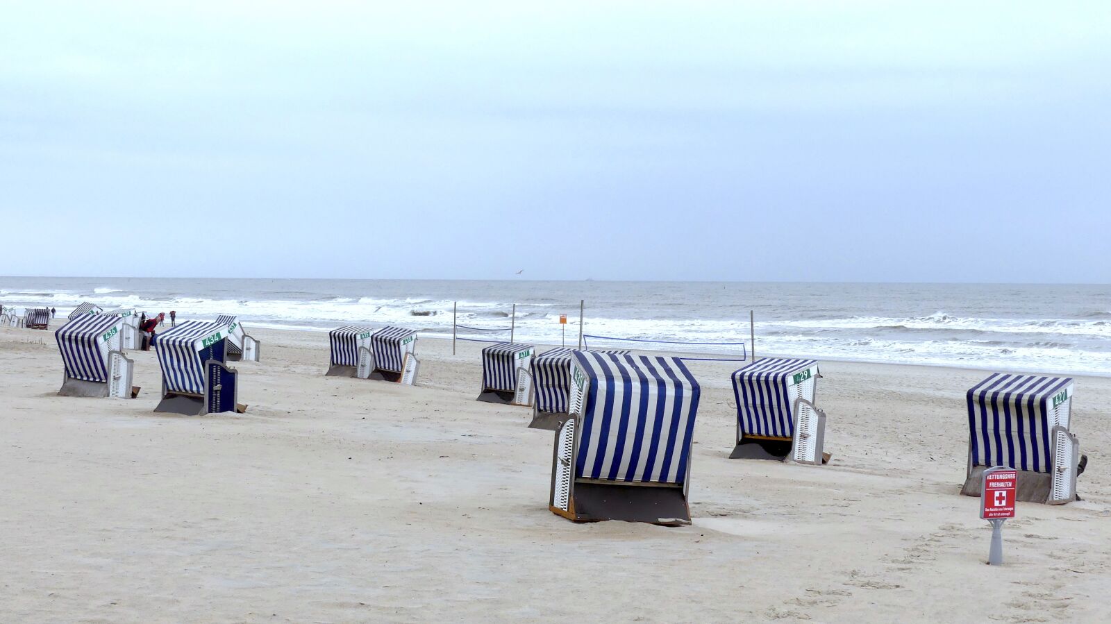 Panasonic Lumix DMC-FZ300 sample photo. Beach chair, sea, north photography