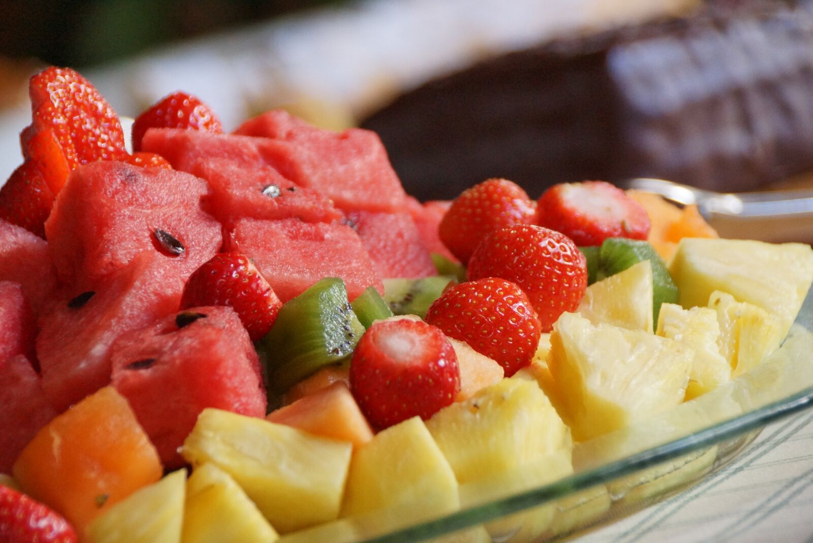 Sony DT 18-250mm F3.5-6.3 sample photo. Fruit, watermelon, kiwi photography