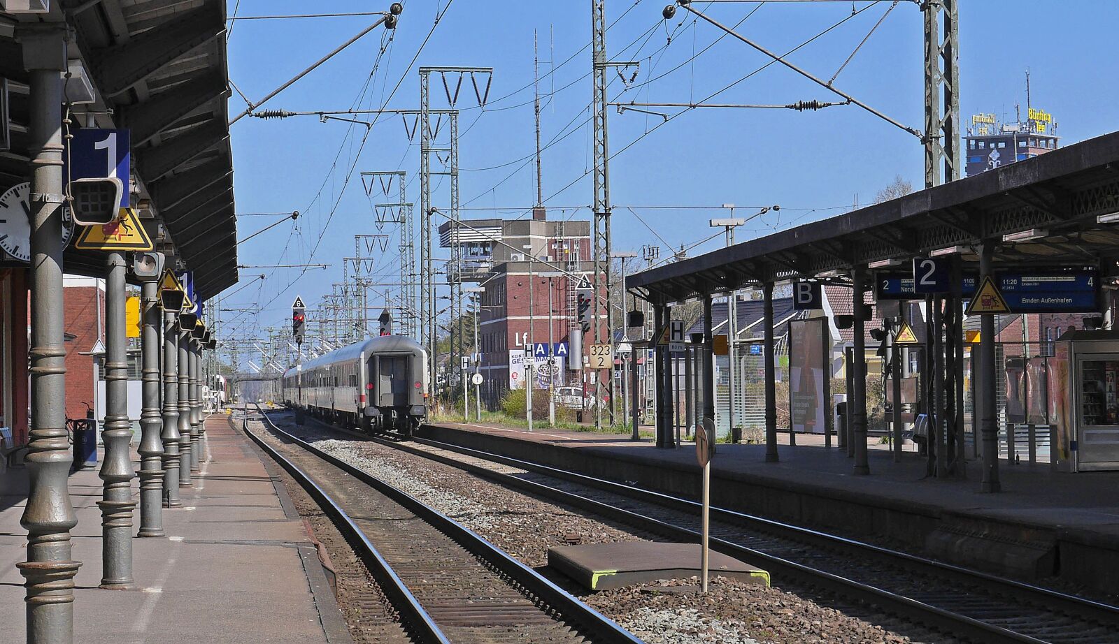 Panasonic Lumix DMC-GH3 sample photo. The train station is photography