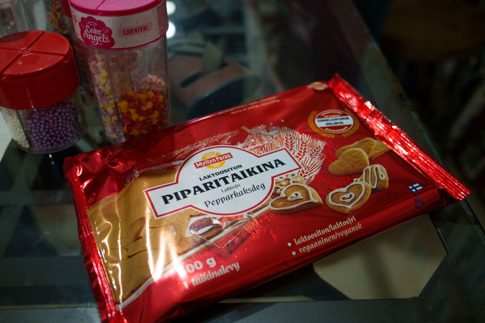 Samyang Remaster Slim 28mm F3.5 sample photo. Gingerbread night photography