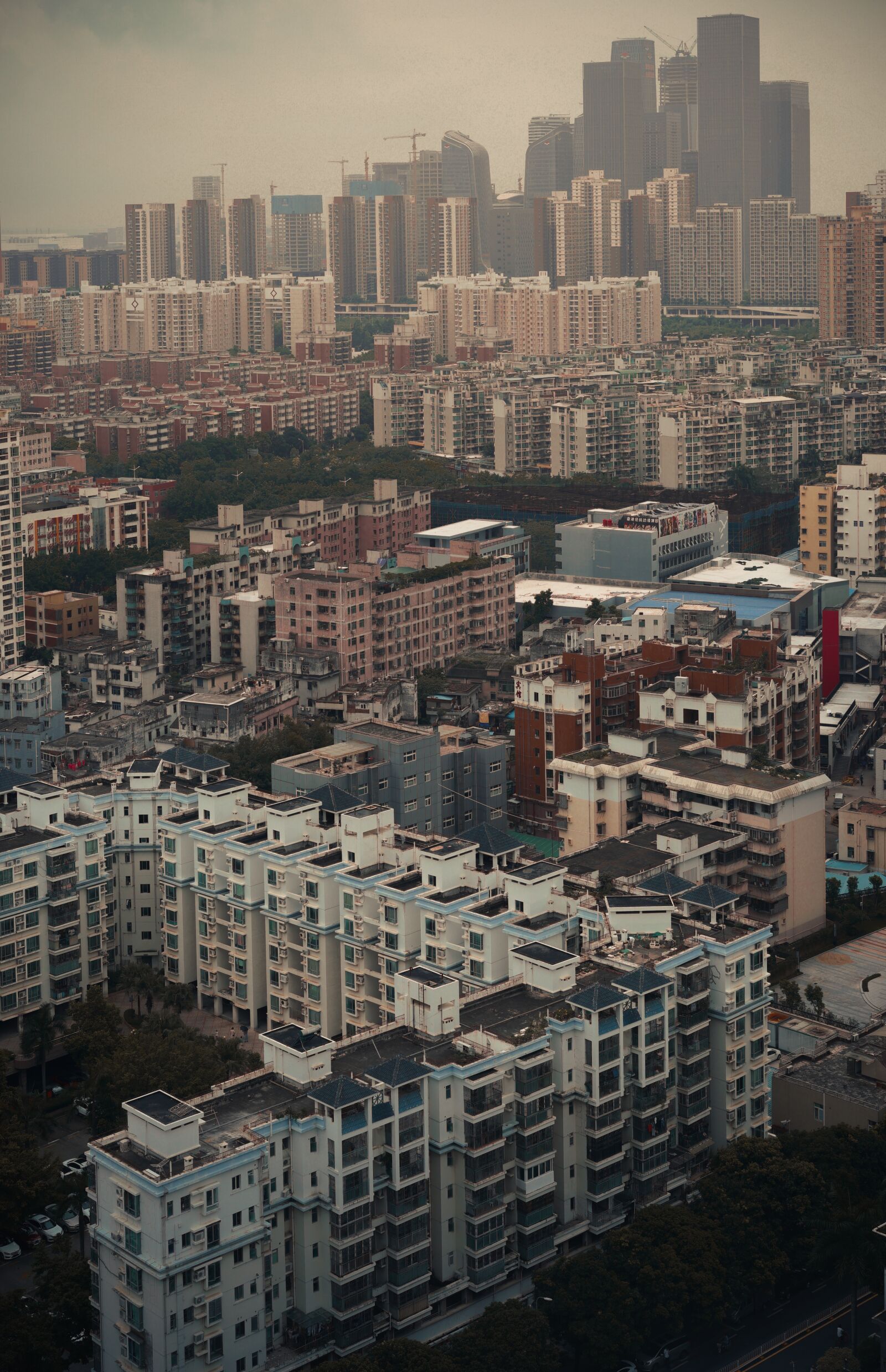 Sony a7 II + Sony Sonnar T* FE 55mm F1.8 ZA sample photo. Building, city, villages photography