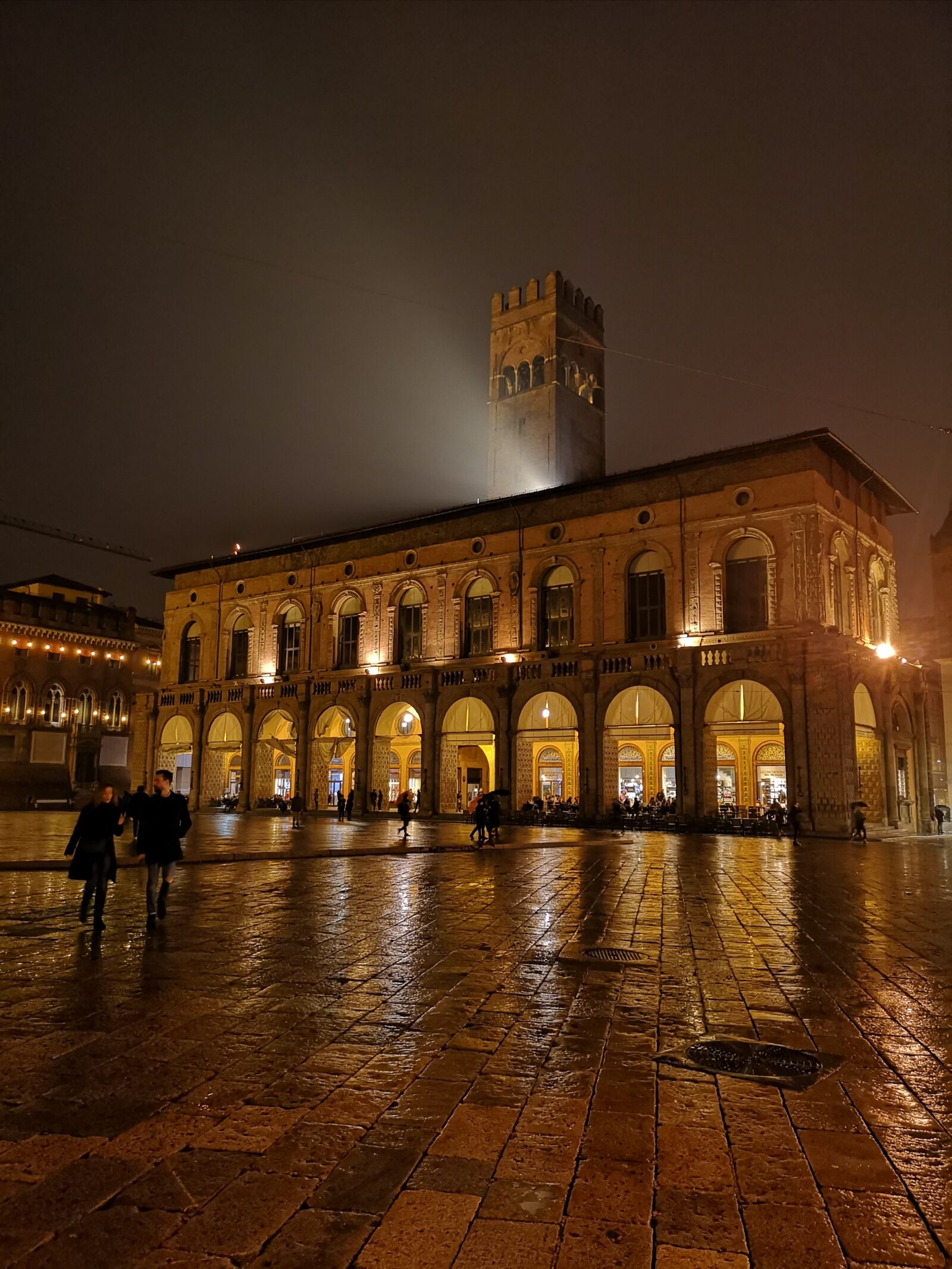 HUAWEI CLT-L29 sample photo. Bologna, italy, architecture photography