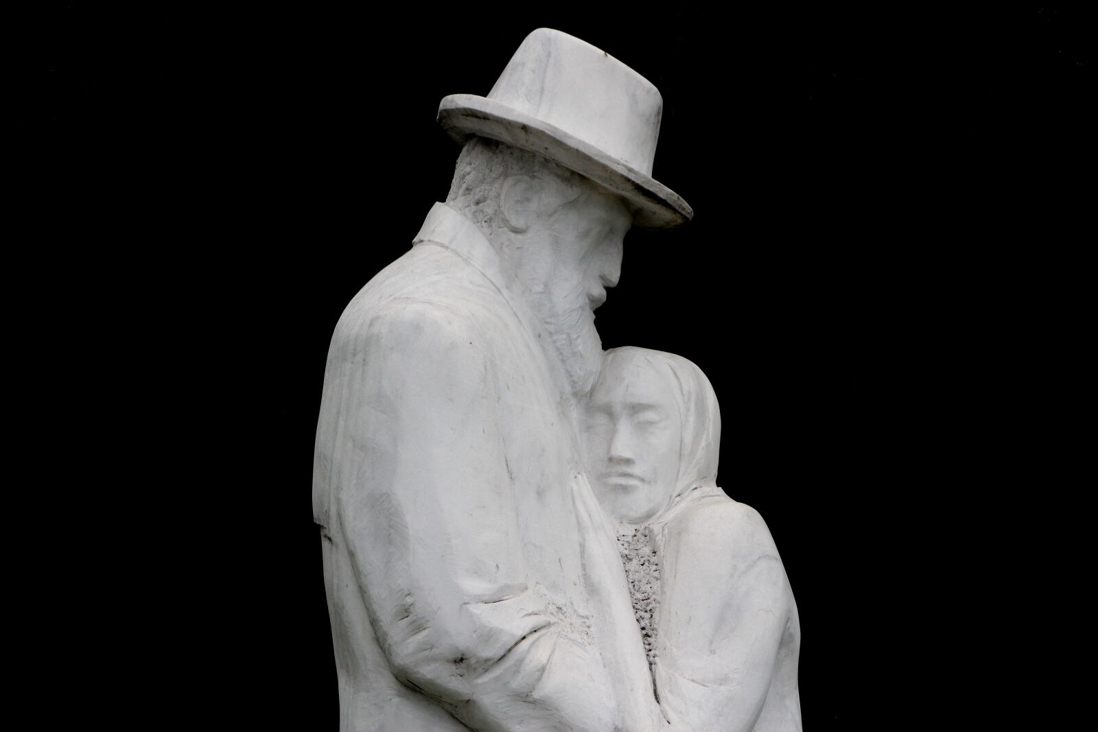 Canon EOS 700D (EOS Rebel T5i / EOS Kiss X7i) sample photo. Statue, man, woman photography