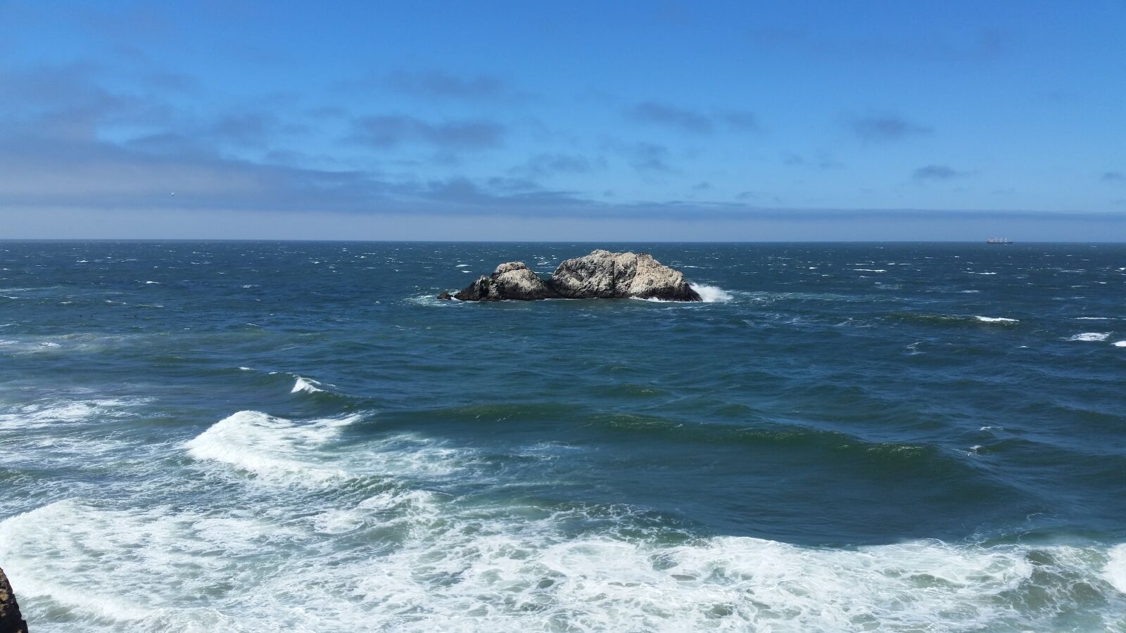 Samsung Galaxy S5 sample photo. Ocean, wave, sea photography