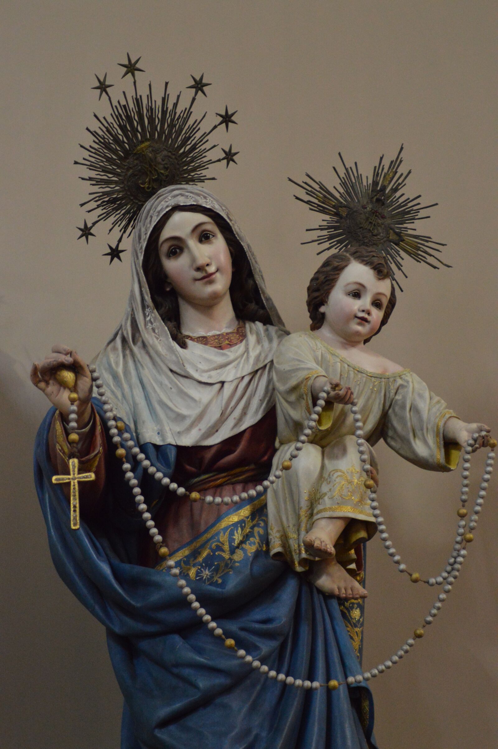 Nikon D3200 sample photo. Statues, mother, child photography