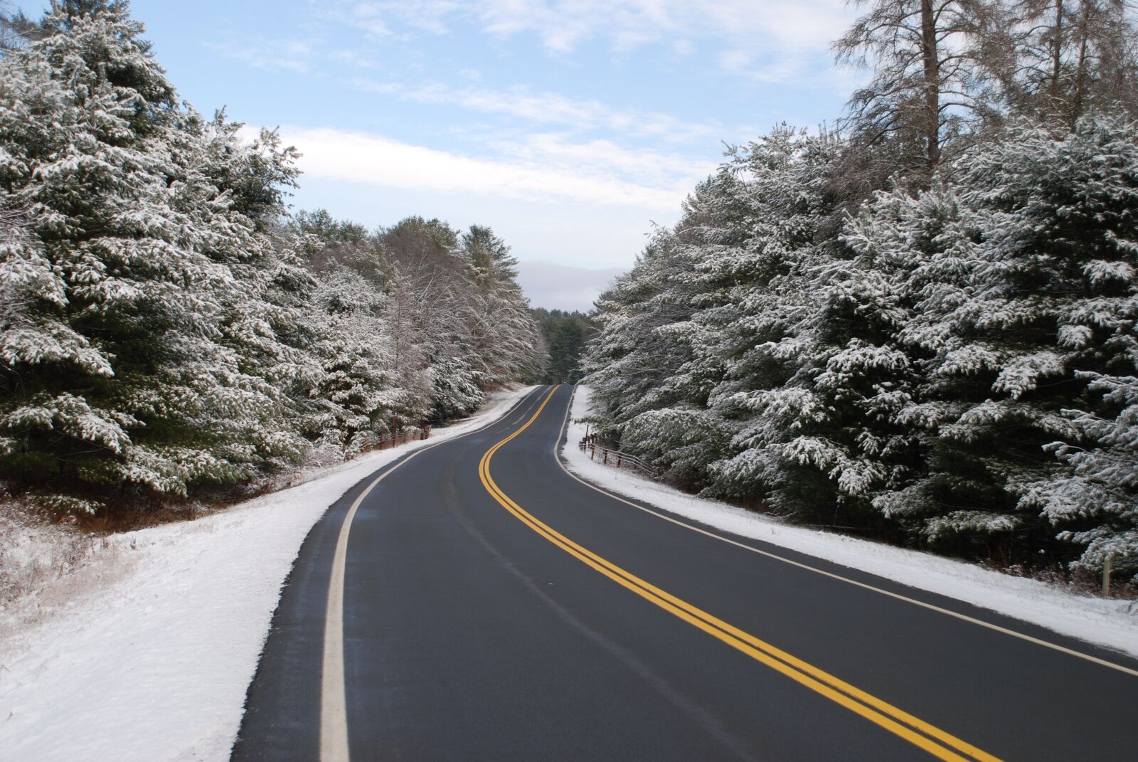 Nikon D80 sample photo. Snow, road, winter photography