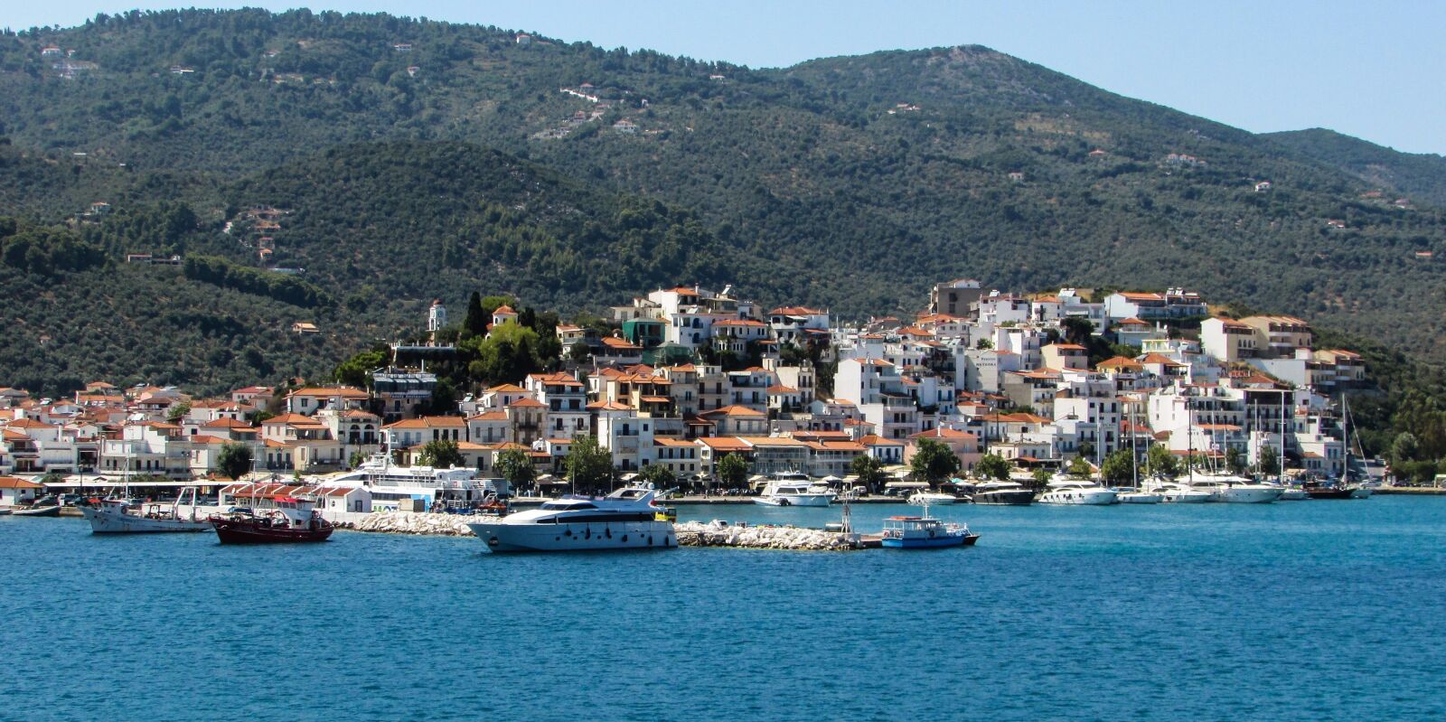 Canon PowerShot SX400 IS sample photo. Greece, skiathos, town photography