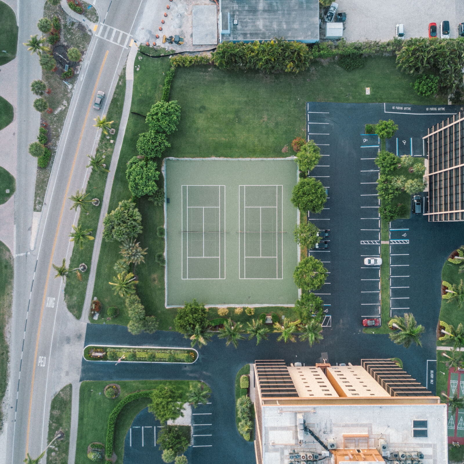 DJI FC220 sample photo. Architecture, balcony, buildings, cars photography