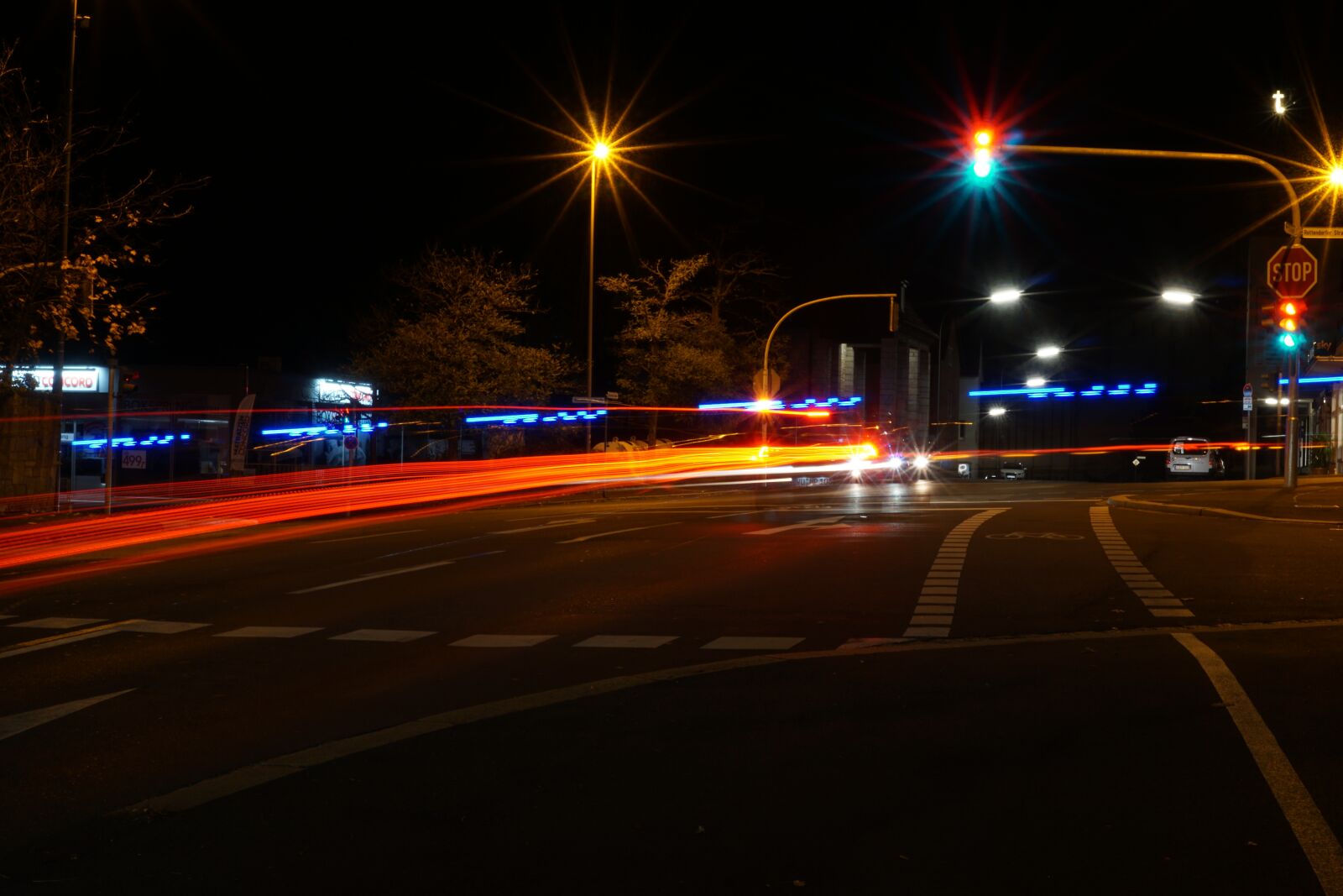 Sony a6000 + Sony E 35mm F1.8 OSS sample photo. Road, traffic, night photography