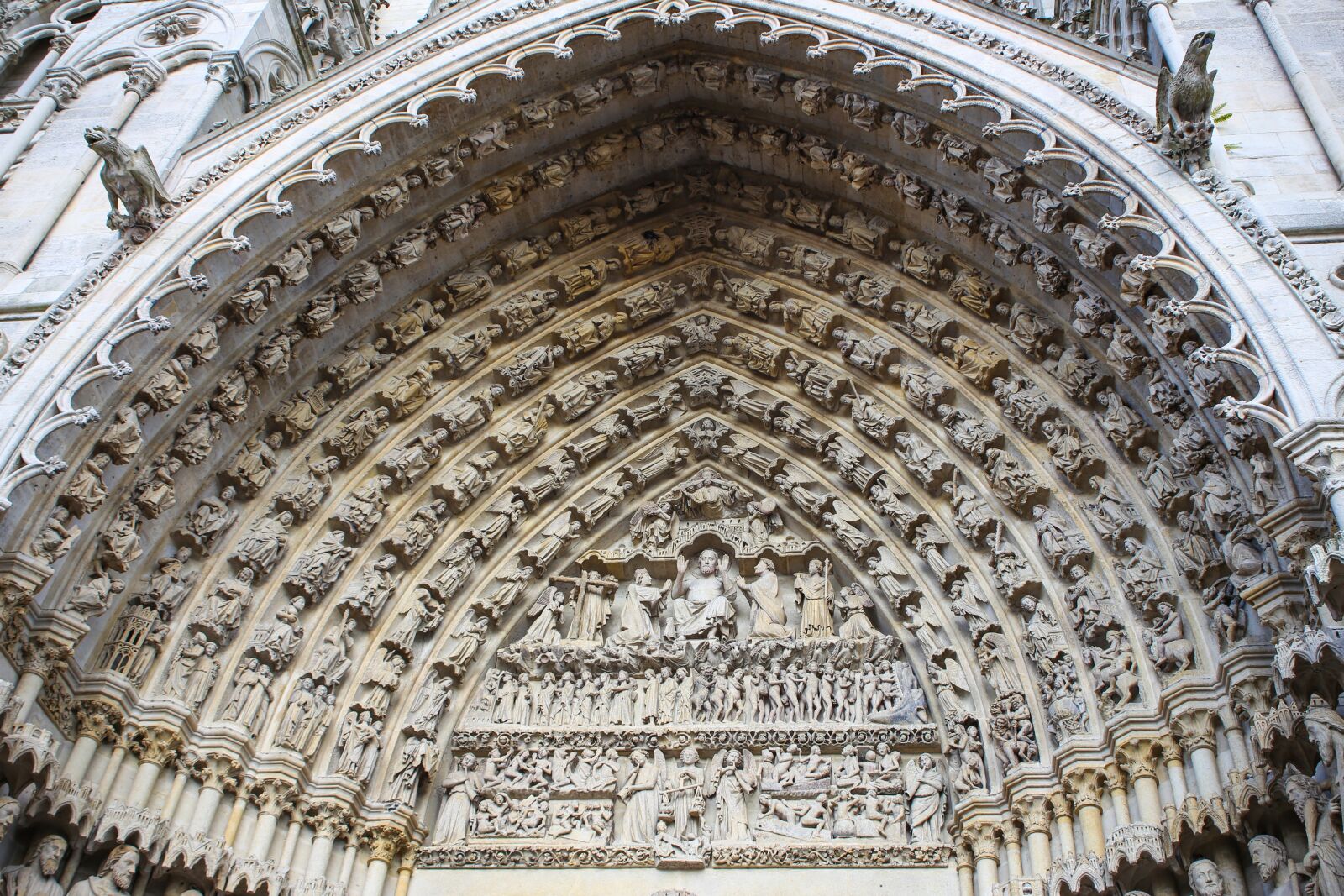 Canon EF 28-80mm f/3.5-5.6 sample photo. Cathedral, amiens, portal photography
