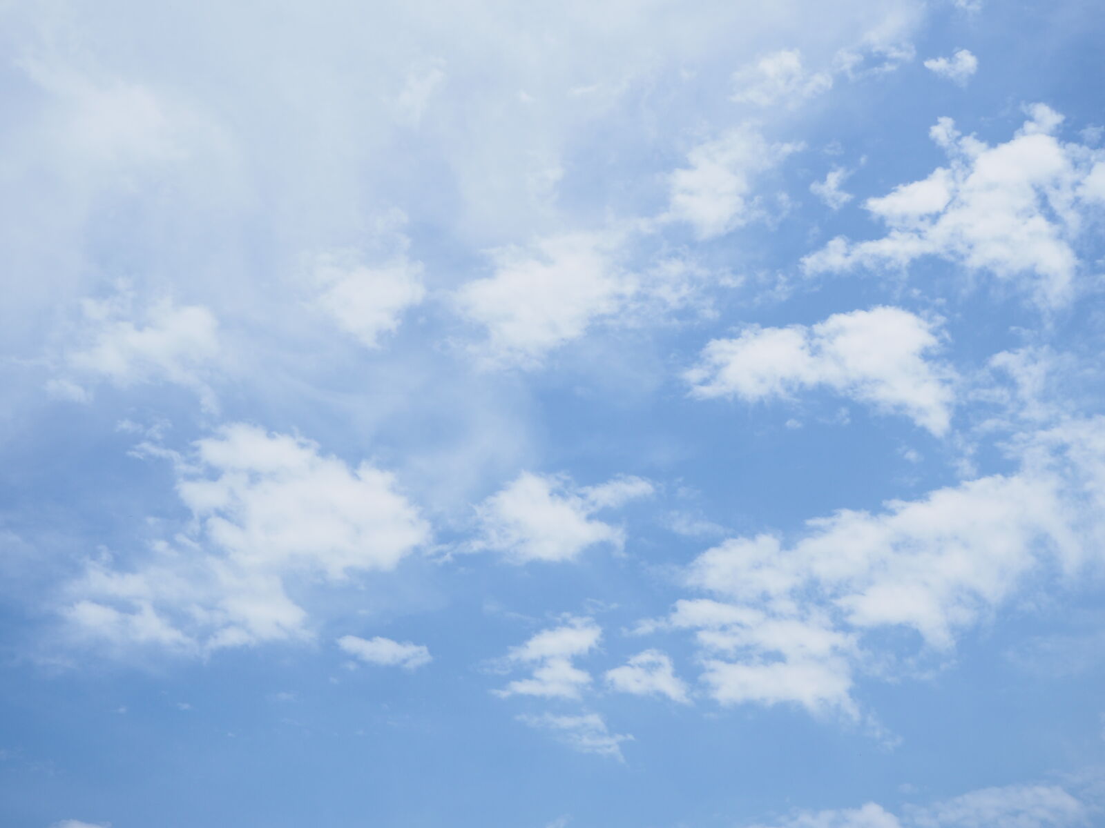 Olympus OM-D E-M10 II sample photo. Blue, blue, sky, clouds photography