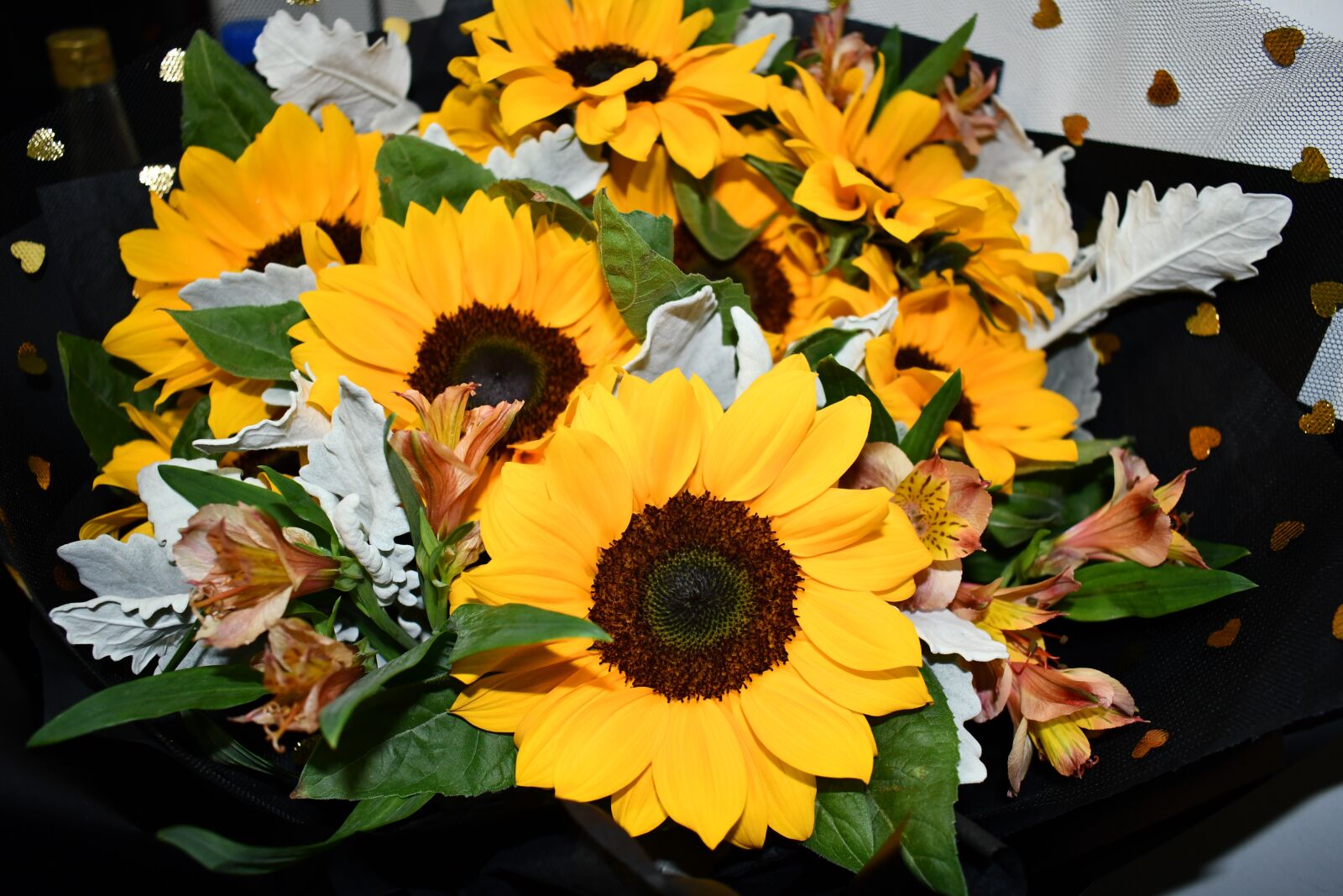 Nikon D7500 sample photo. Sunflower, bouquet, green leaf photography