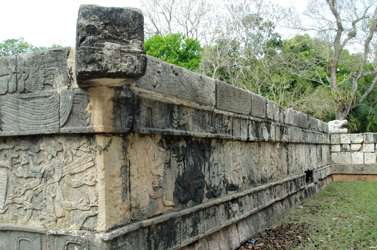 Pentax K-5 sample photo. Mexico, chichen-itza, wall photography