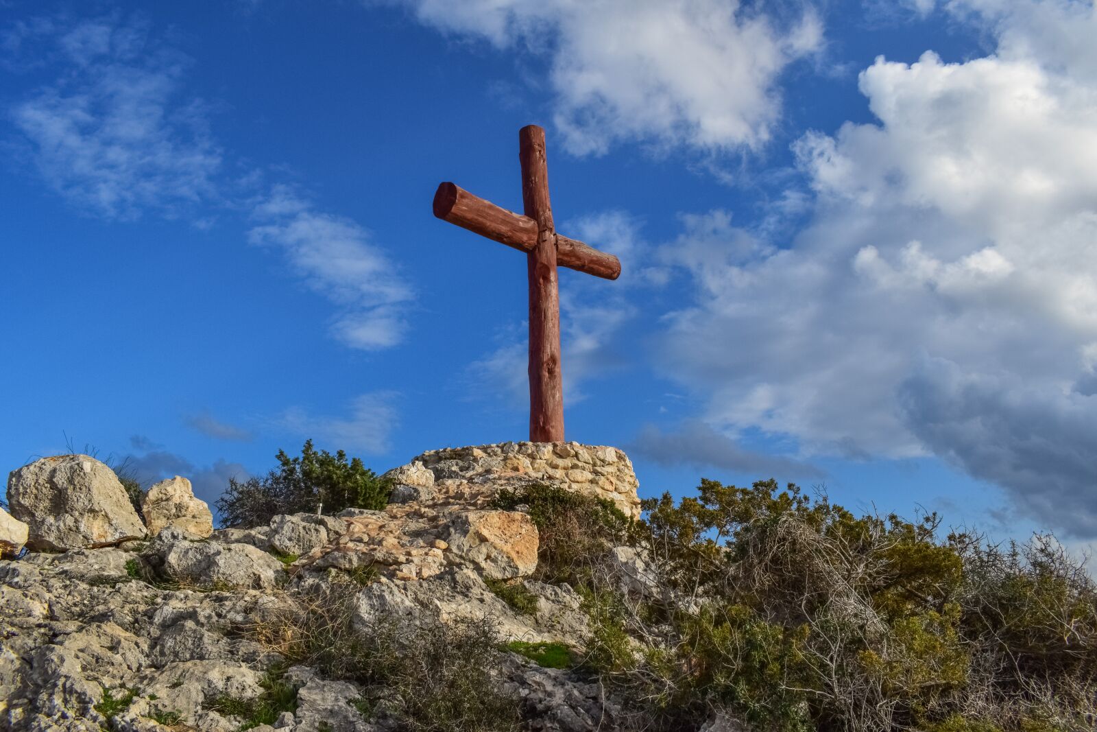 Nikon D3300 sample photo. Cross, wooden, sky photography