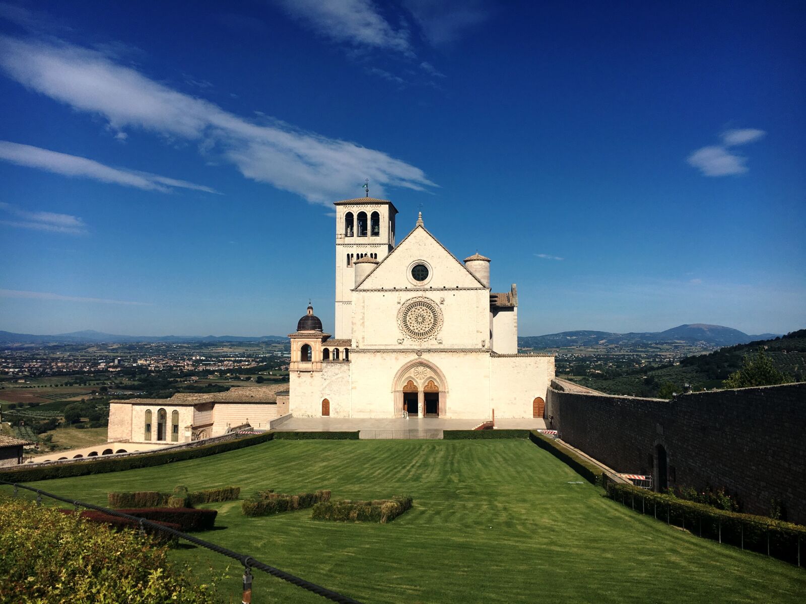 Apple iPhone 6s sample photo. Assisi, view, panorama photography