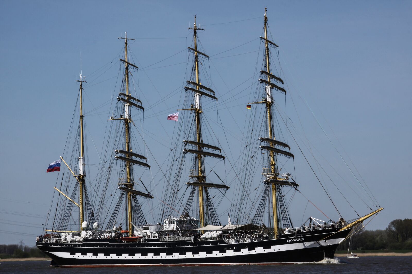 Canon EOS 50D sample photo. Sailing vessel, water, four photography