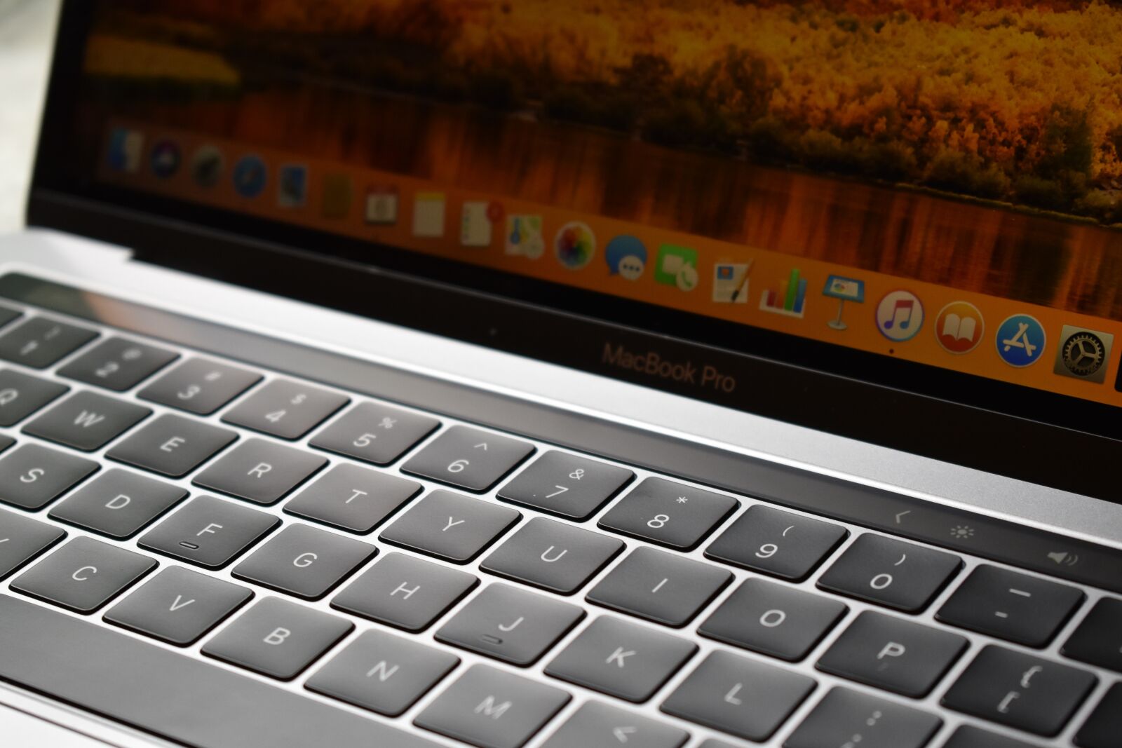 Nikon D3400 sample photo. Computer, apple, macintosh photography