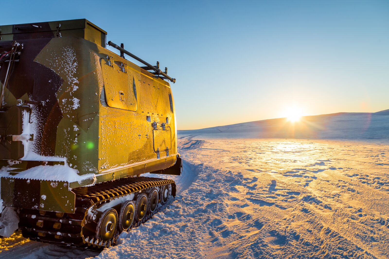 Canon EOS 6D + Canon EF 24-105mm F4L IS USM sample photo. Snow, winter, norway photography