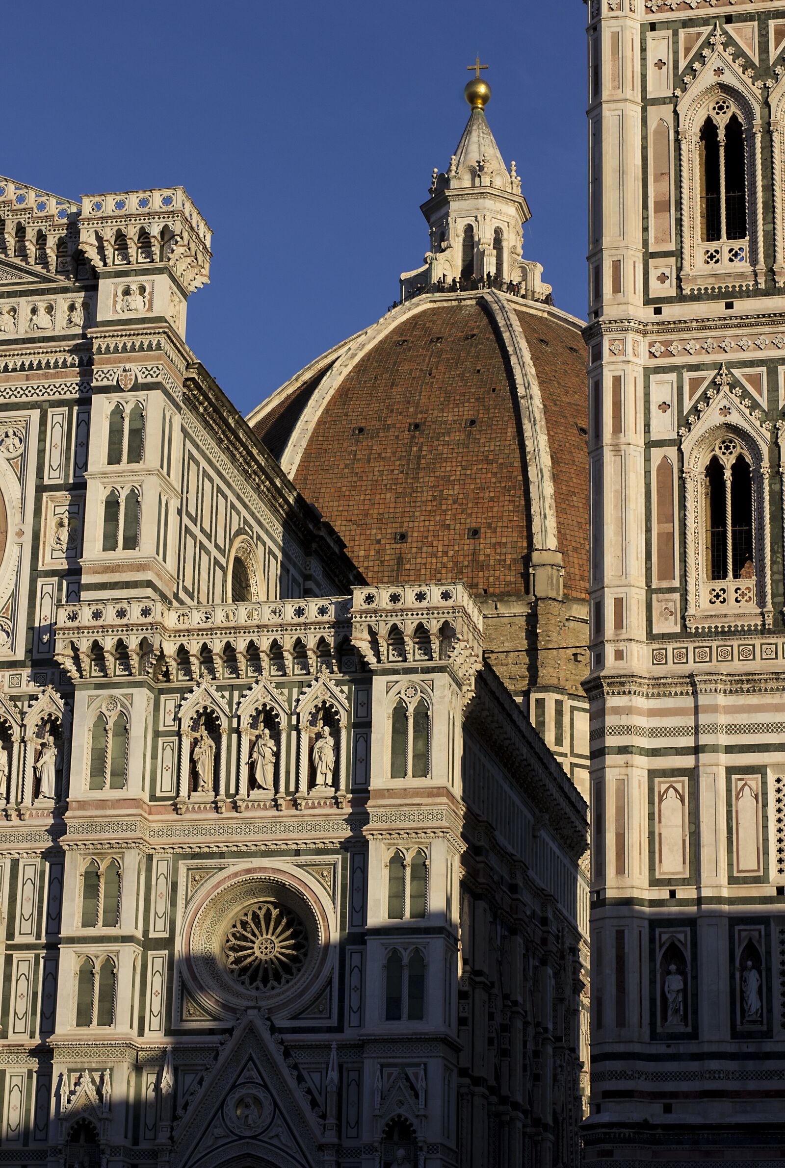 Canon EOS 600D (Rebel EOS T3i / EOS Kiss X5) sample photo. Architecture, church, city photography