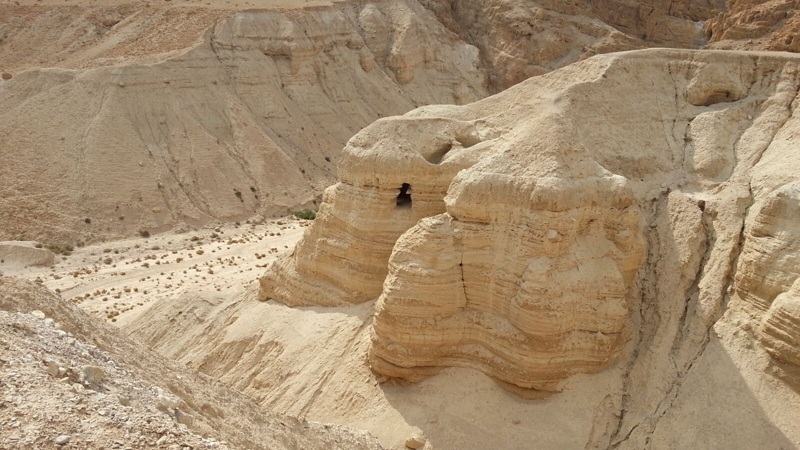 Samsung Galaxy Note2 sample photo. Qumran, israel, desert photography