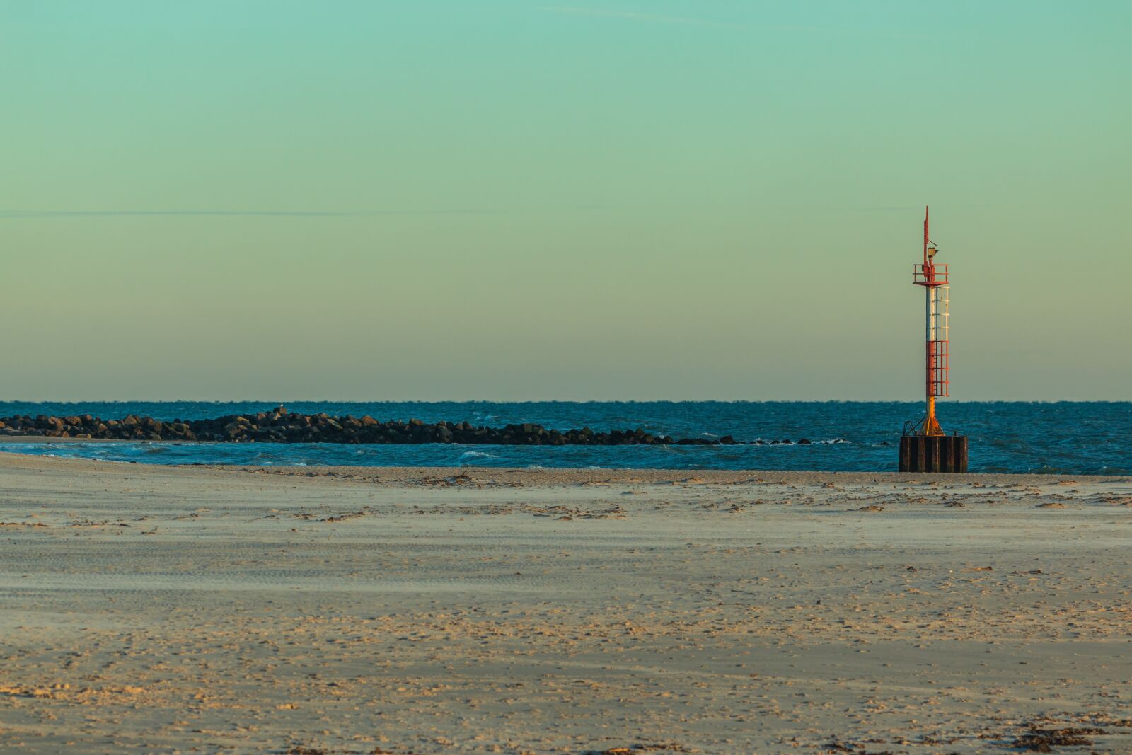 150-600mm F5-6.3 DG OS HSM | Contemporary 015 sample photo. Coast, sea, beach photography