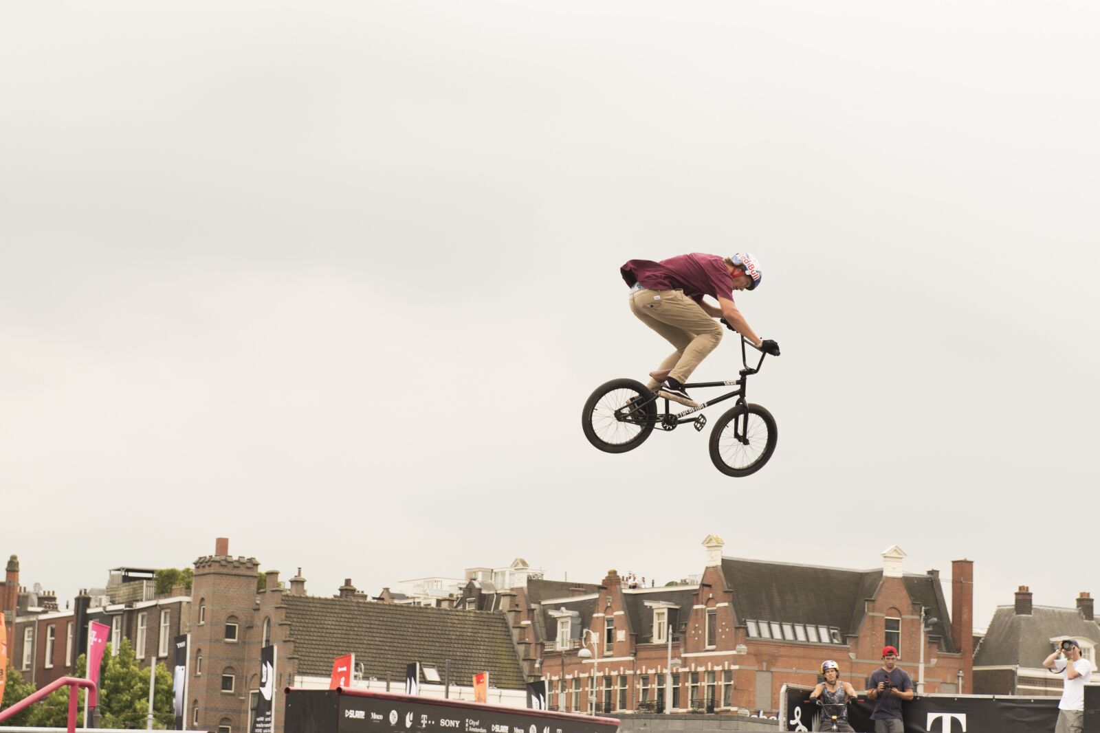 Nikon D800 sample photo. Bike, sport, city photography