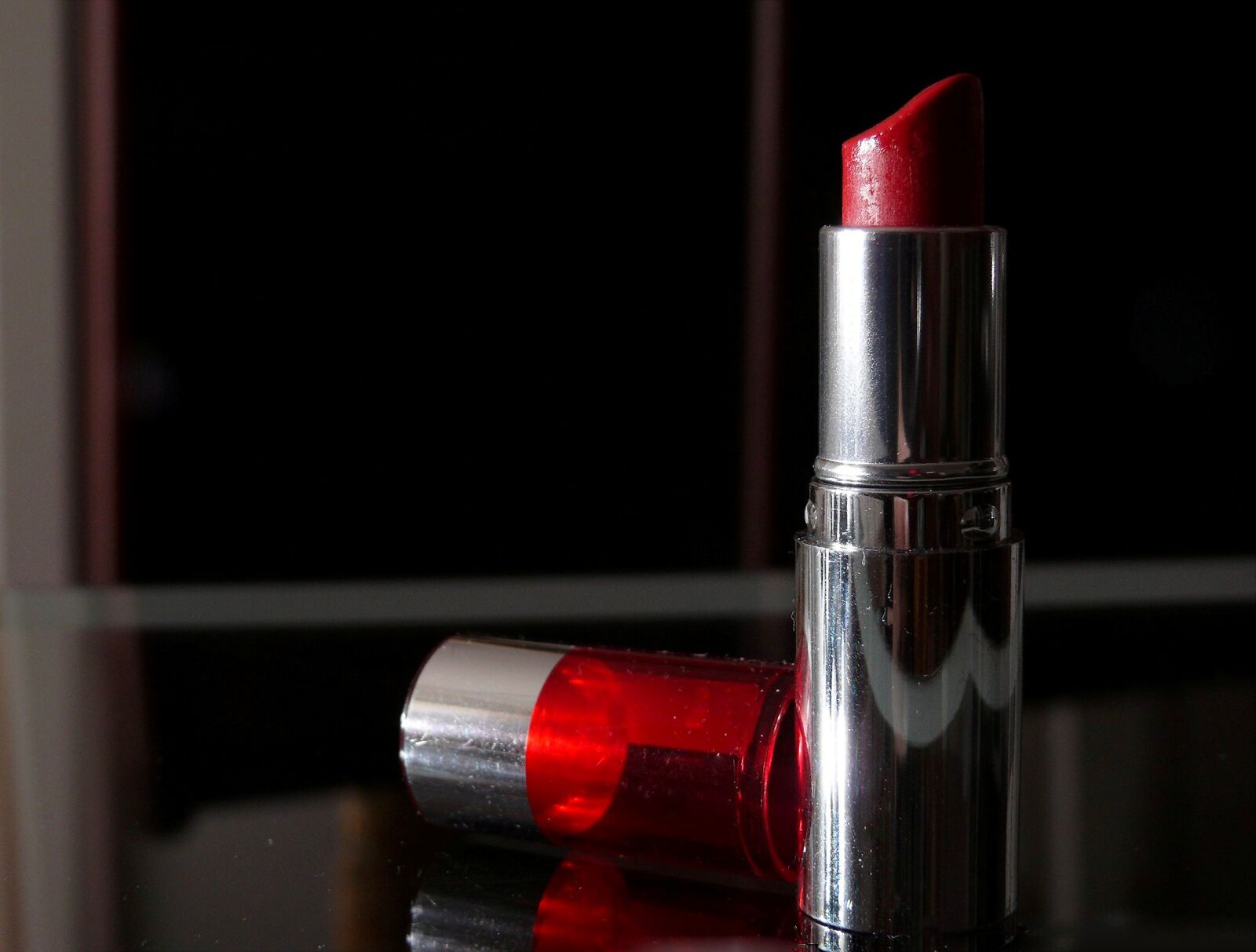 Leica V-LUX 1 sample photo. Beauty, cosmetic, color photography