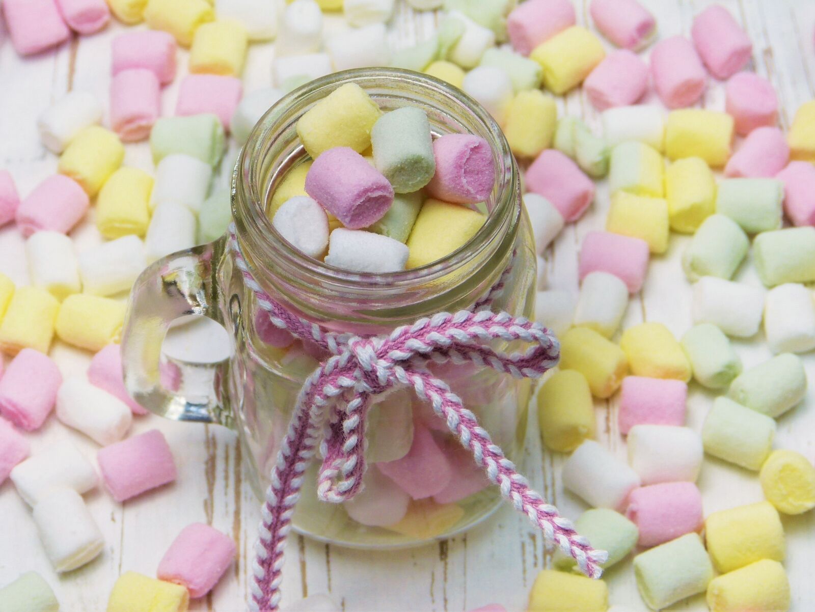 Panasonic Lumix DMC-FZ150 sample photo. Sugar, sweetness, foam candy photography