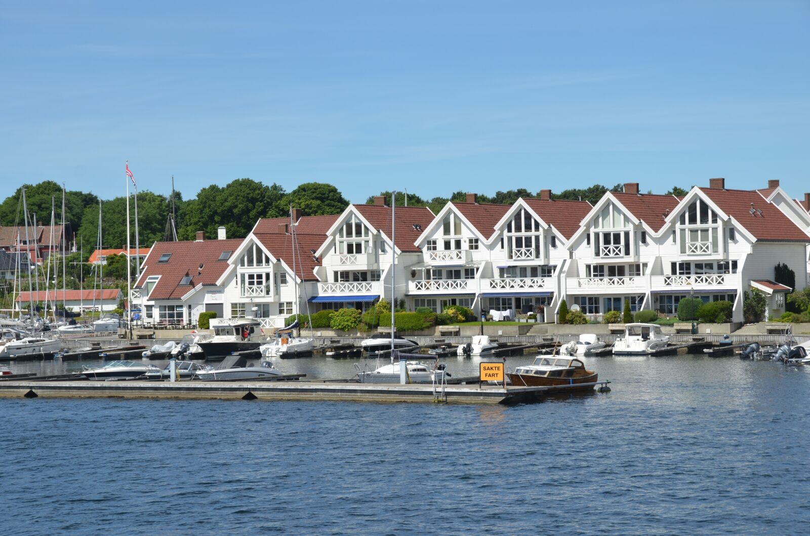 Nikon D7000 sample photo. Stavanger, norway, house photography