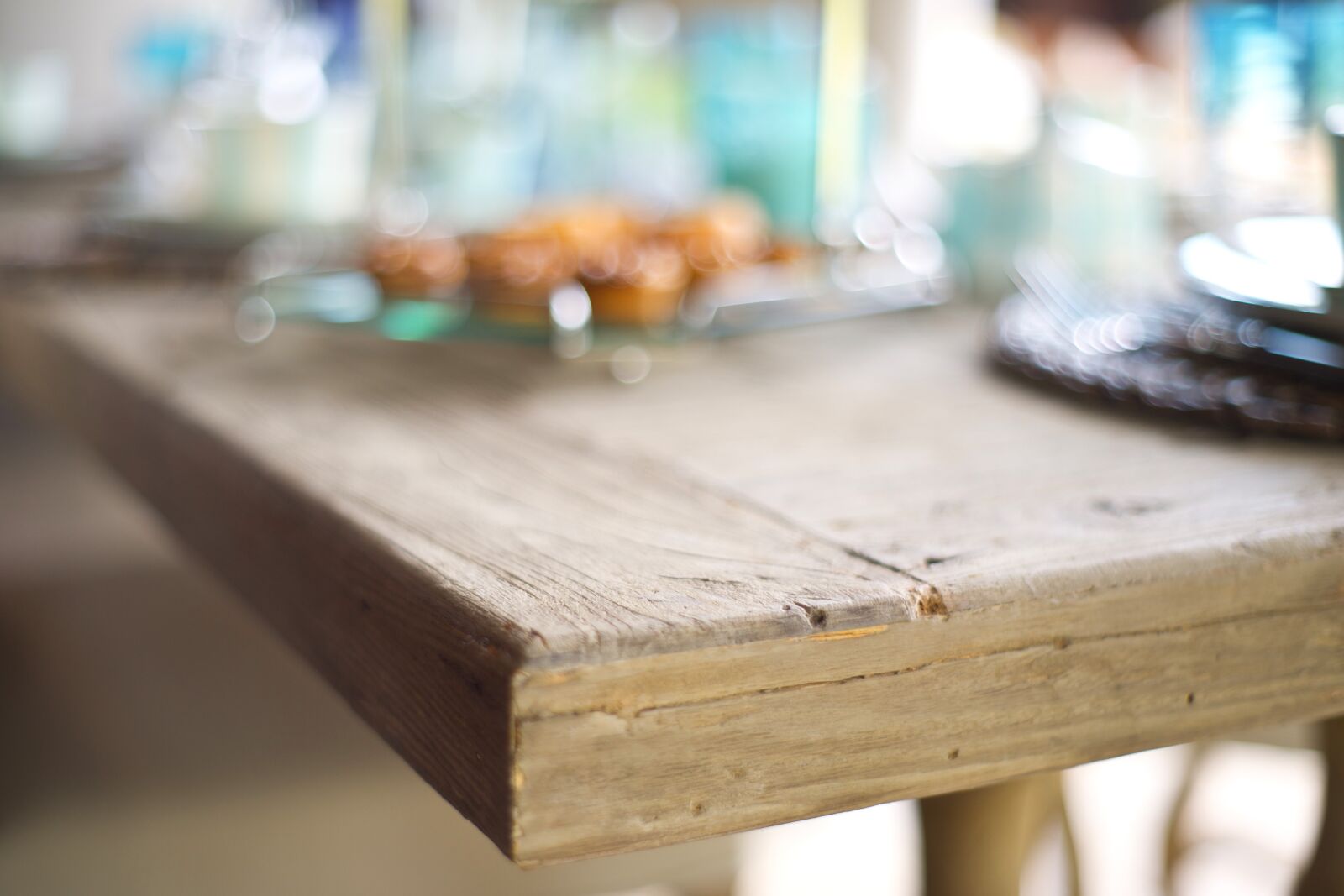 Sony Alpha DSLR-A850 sample photo. Table, corner, macro photography