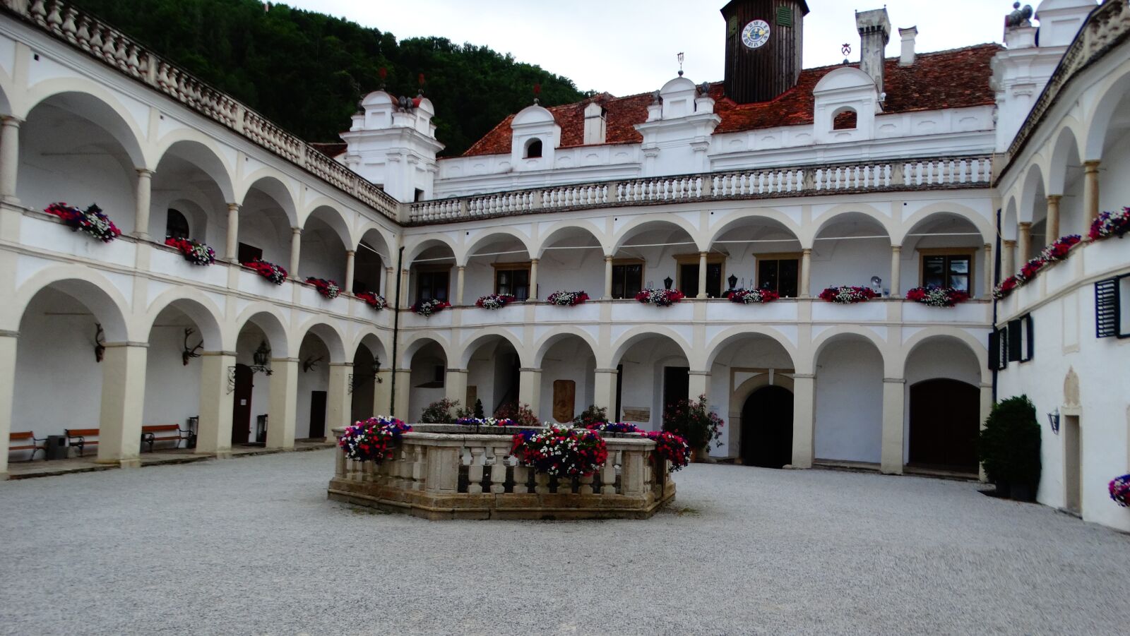 Sony Cyber-shot DSC-HX300 sample photo. Castle, arches, architecture photography