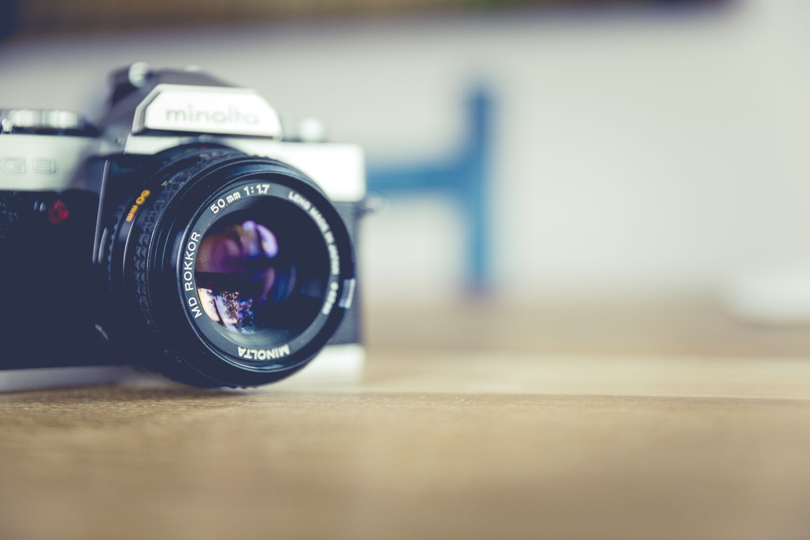 Canon EF 24-70mm F2.8L II USM sample photo. Analog, antique, aperture photography