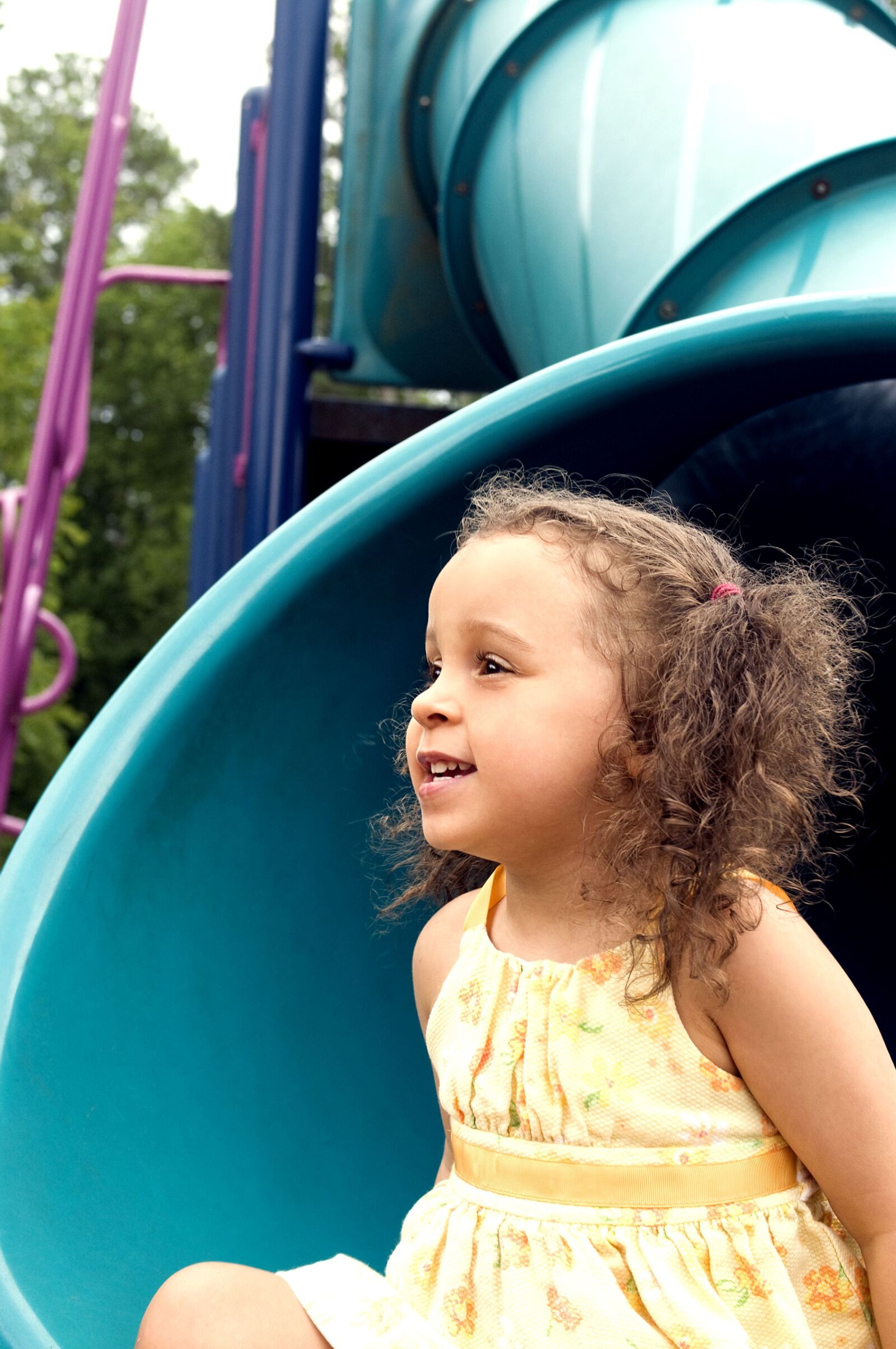 Nikon D300 sample photo. Young girl, fun, play photography