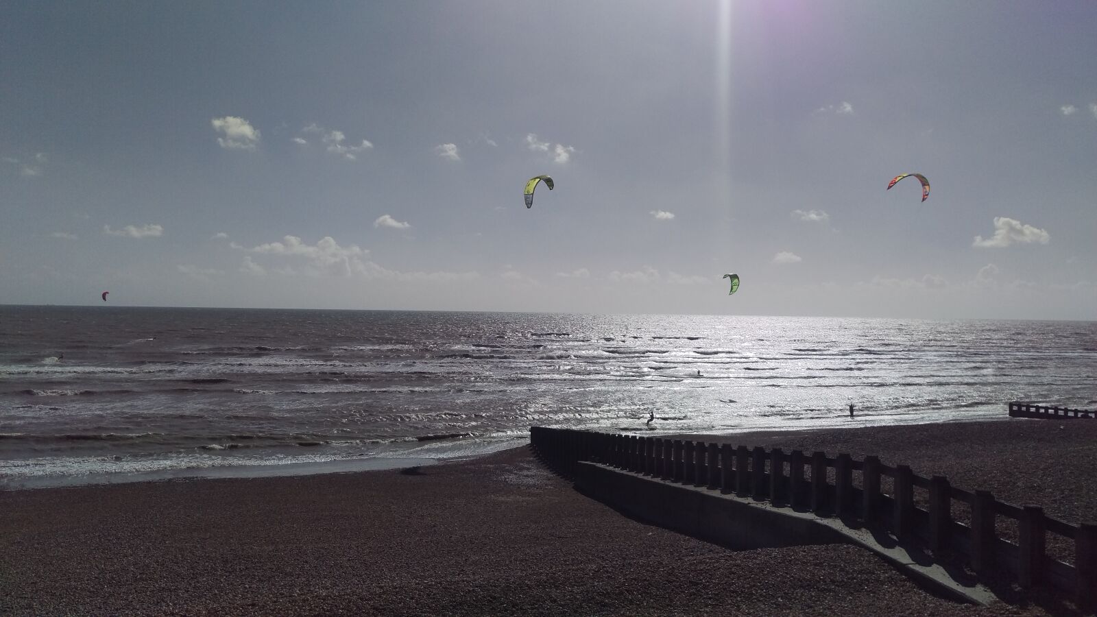 HTC ONE M9 sample photo. Seaside, shore, kite photography