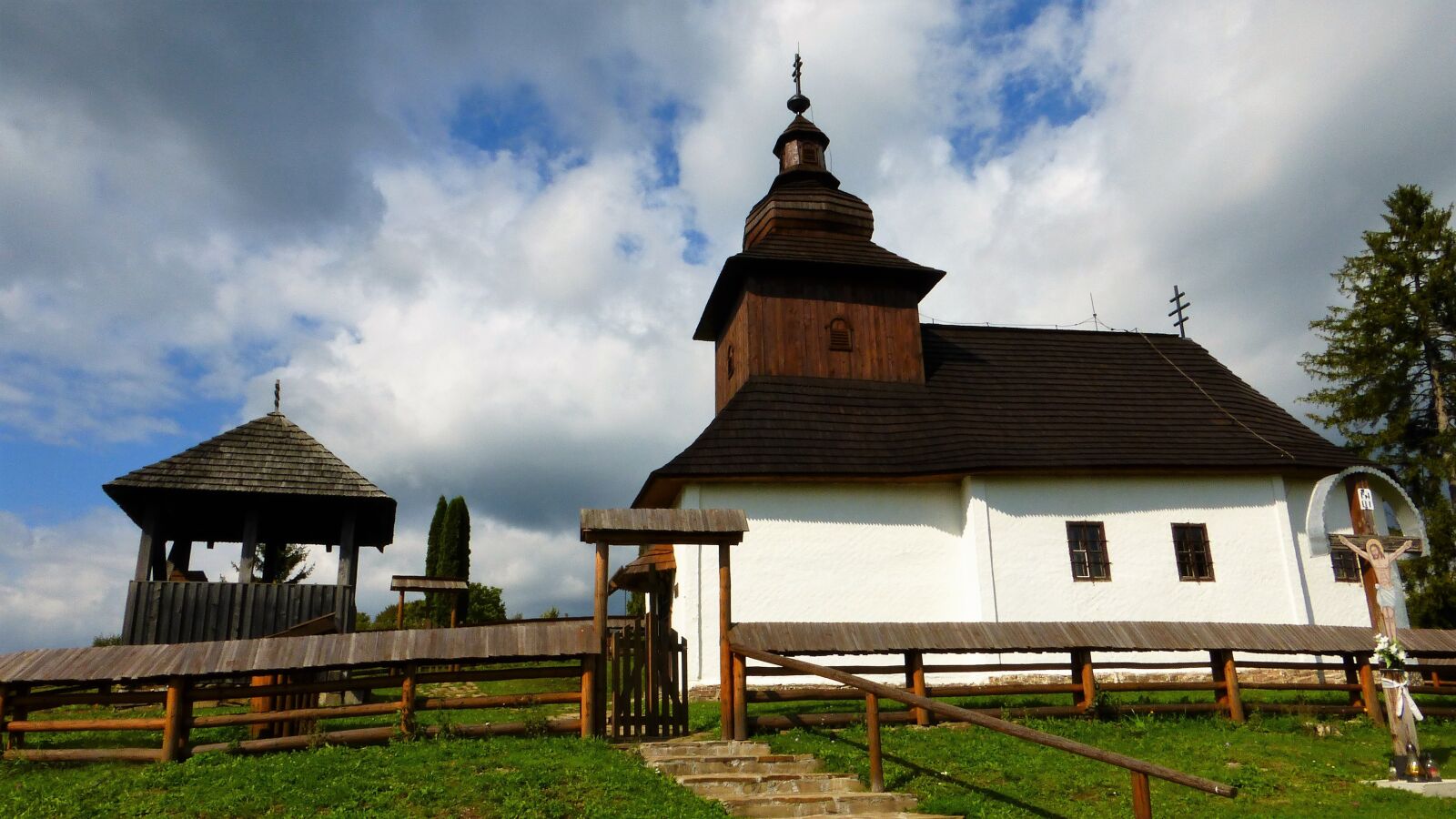 Panasonic Lumix DMC-ZS25 (Lumix DMC-TZ35) sample photo. Architecture, hungary, church photography