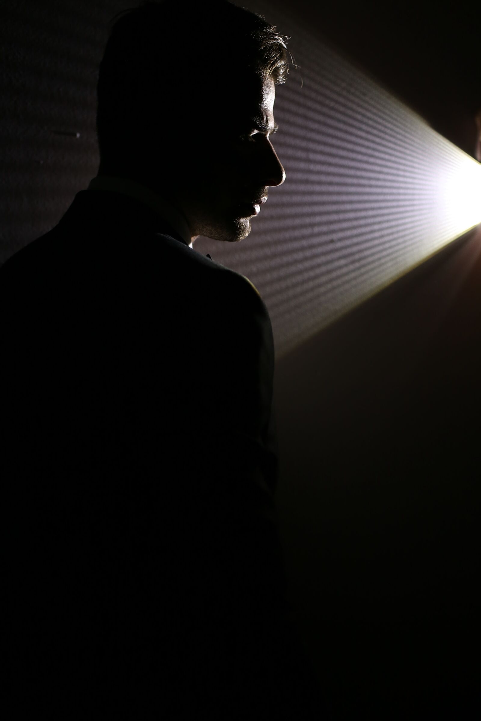 Canon EF 50mm F1.4 USM sample photo. Flare, light bulb, spotlight photography