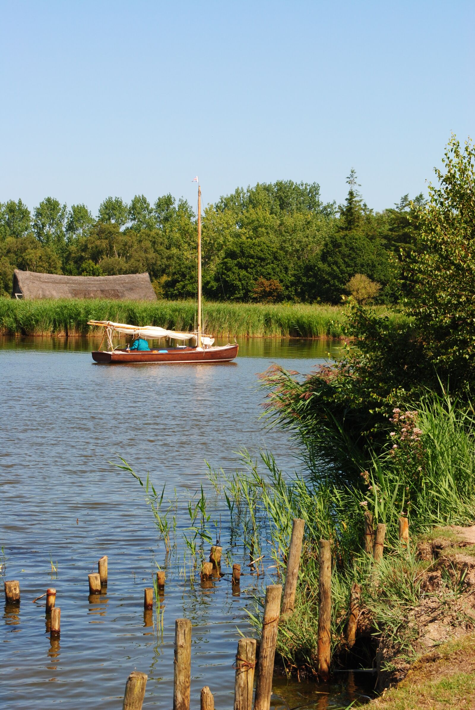 Nikon D3000 sample photo. Norfolk, broads, boat photography