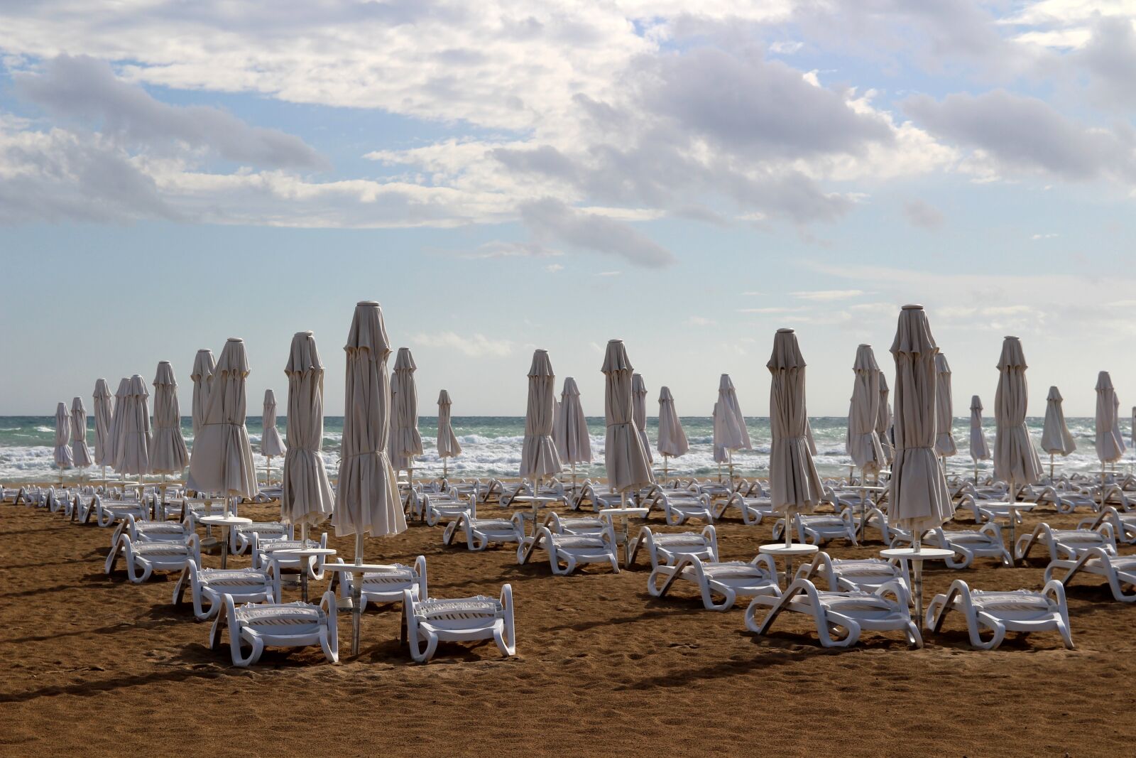 Canon EOS 100D (EOS Rebel SL1 / EOS Kiss X7) sample photo. Beach still life, sea photography