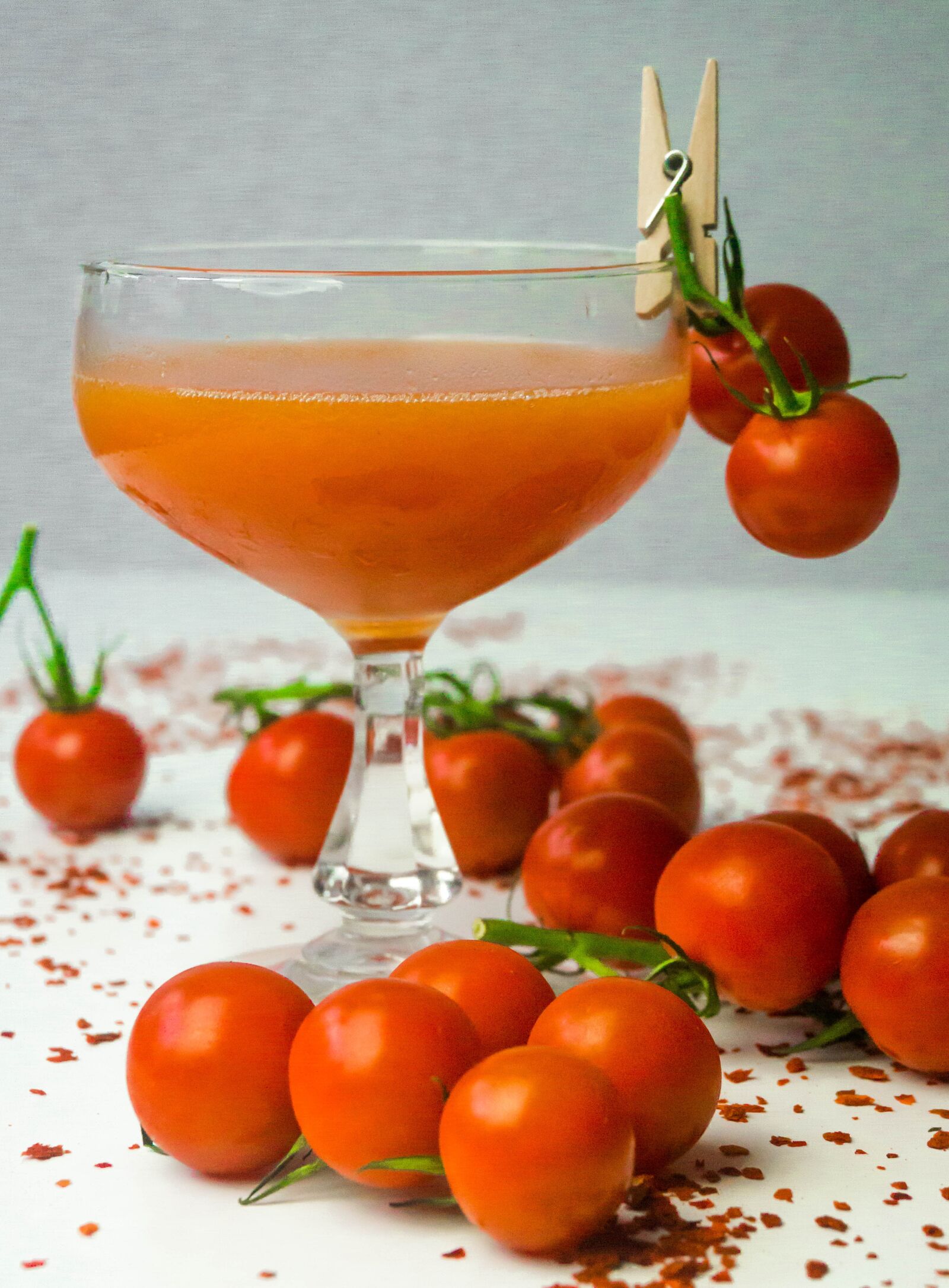 Sony Alpha a5000 (ILCE 5000) sample photo. Cocktail, red, tomato photography