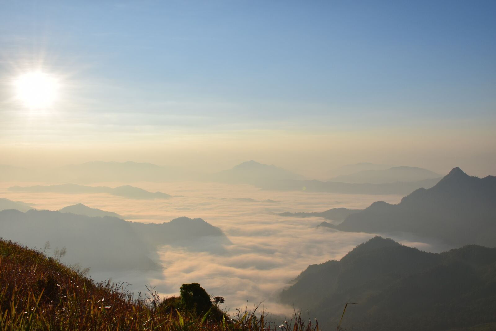 Nikon D5300 sample photo. Sea fog, sky, mountains photography
