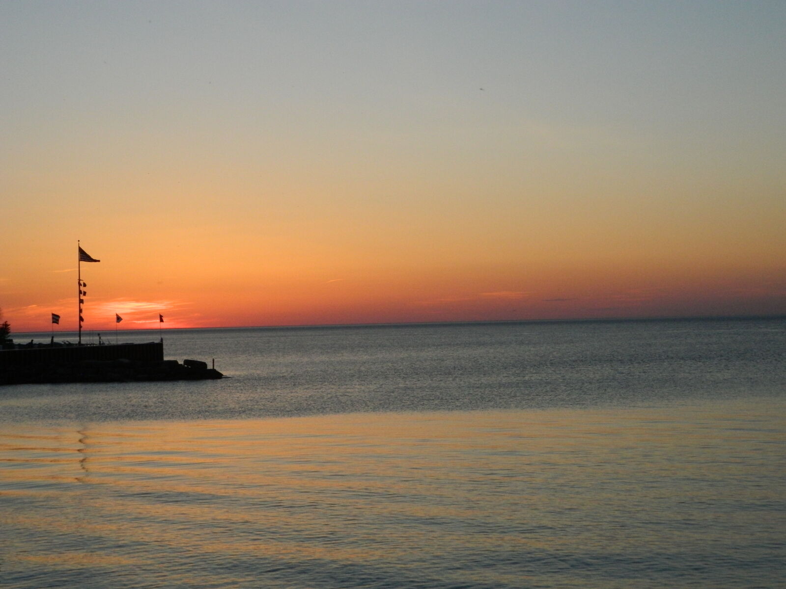 Nikon COOLPIX L310 sample photo. Evening, seashore, shore, sunset photography
