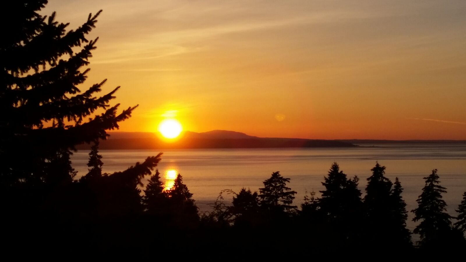 Samsung Galaxy S5 sample photo. Sunset, water, ocean photography